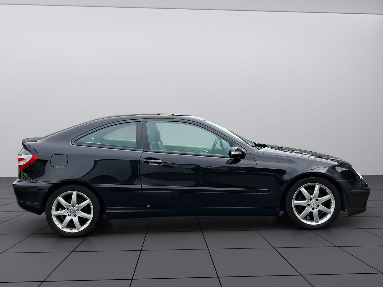 MERCEDES-BENZ C 200 Kompressor-image-8