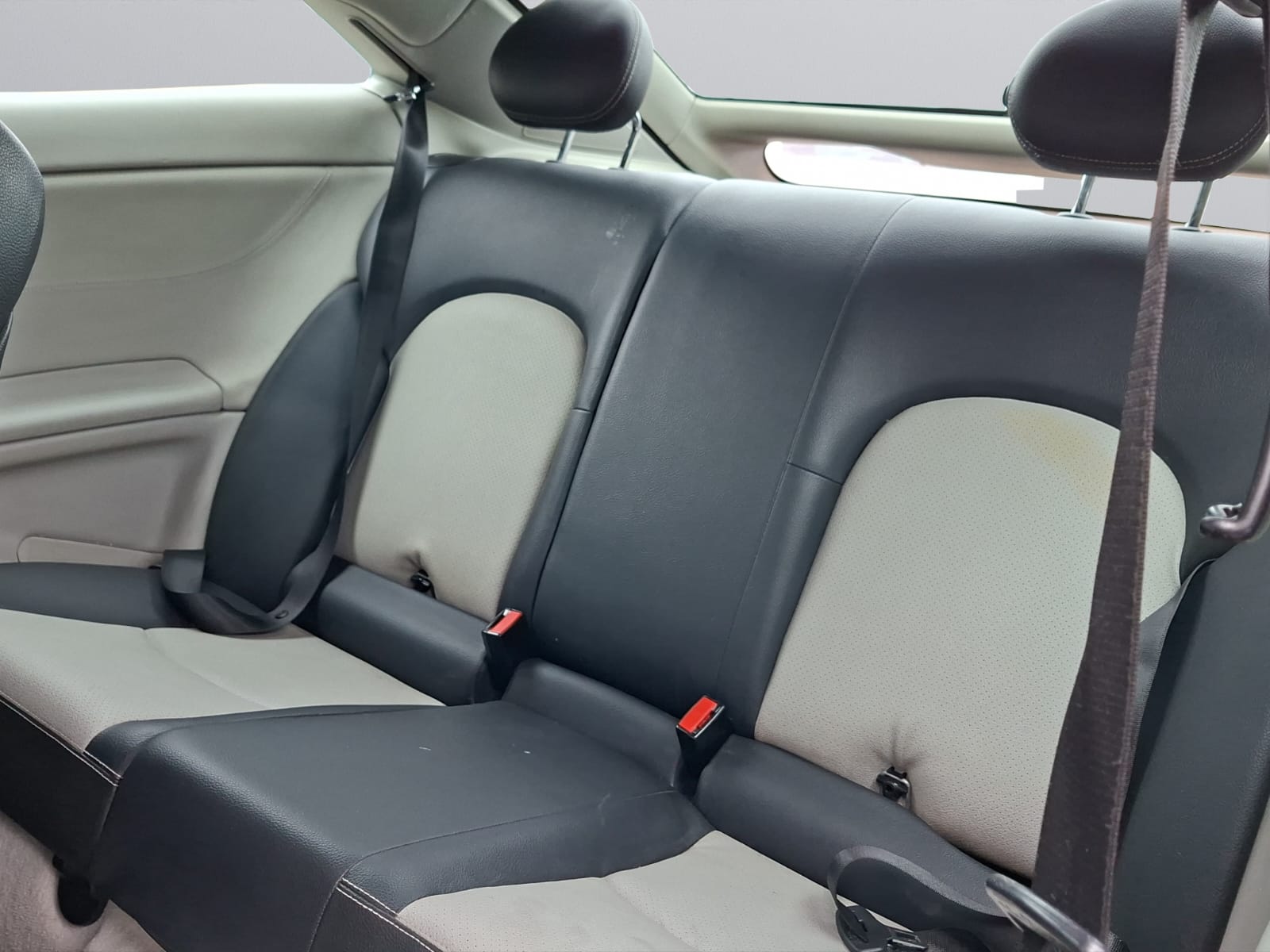 MERCEDES-BENZ C 200 Kompressor-image-9