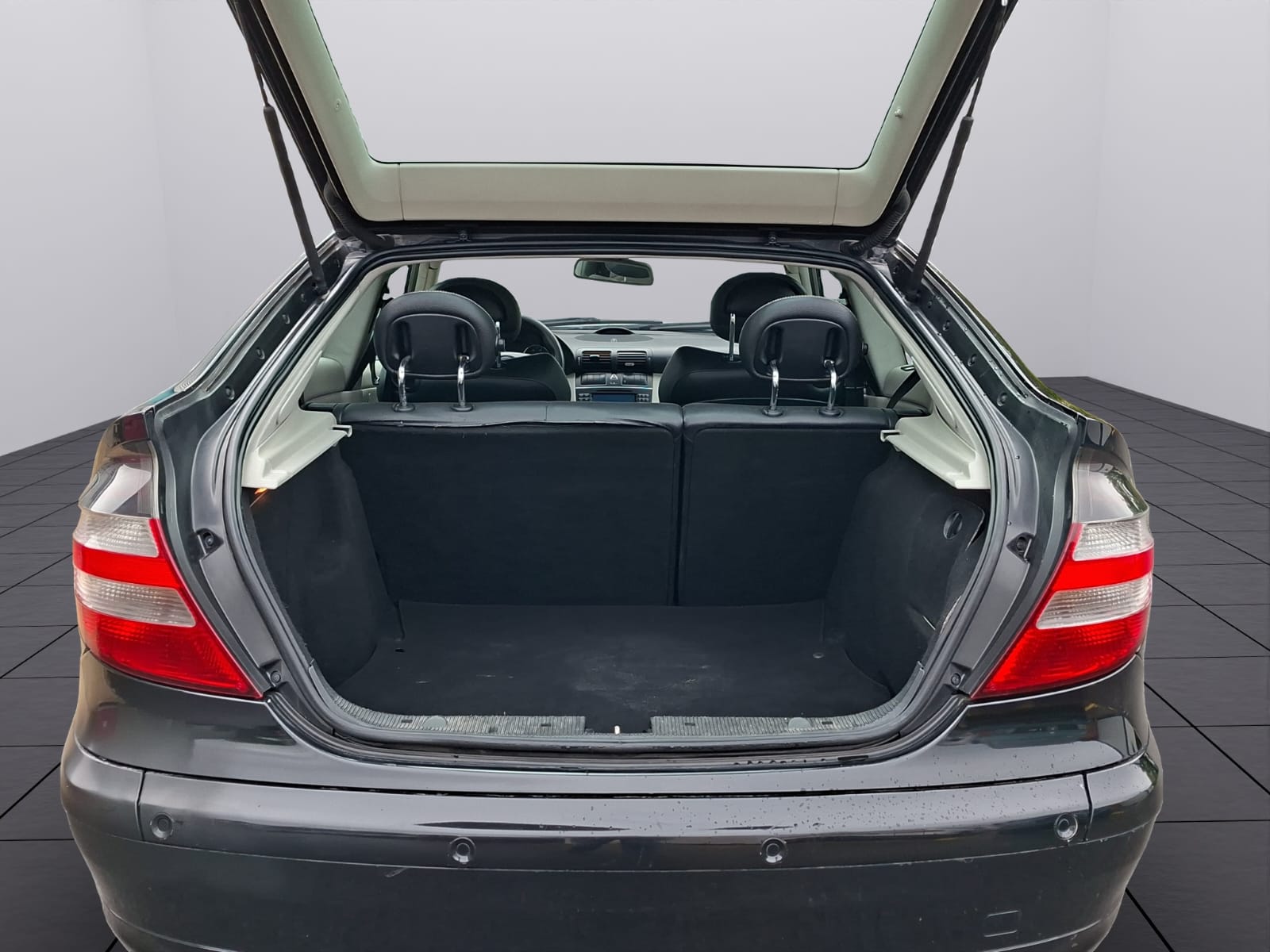 MERCEDES-BENZ C 200 Kompressor-image-6