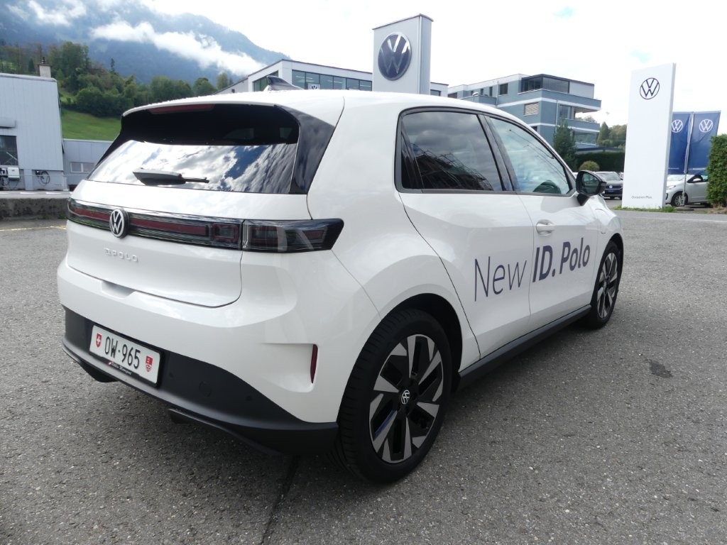 VW ID.Polo 52 kWh Life Edition One-showroom-element-3