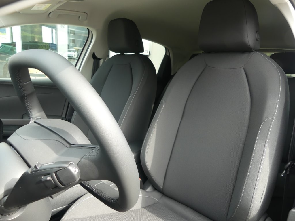 VW ID.Polo 52 kWh Life Edition One-image-9