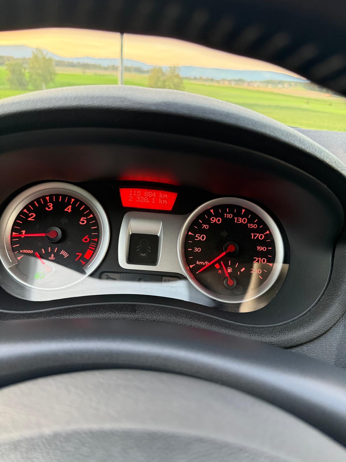 RENAULT Clio Grandtour 1.2 16V Turbo 20th Edition-image-8