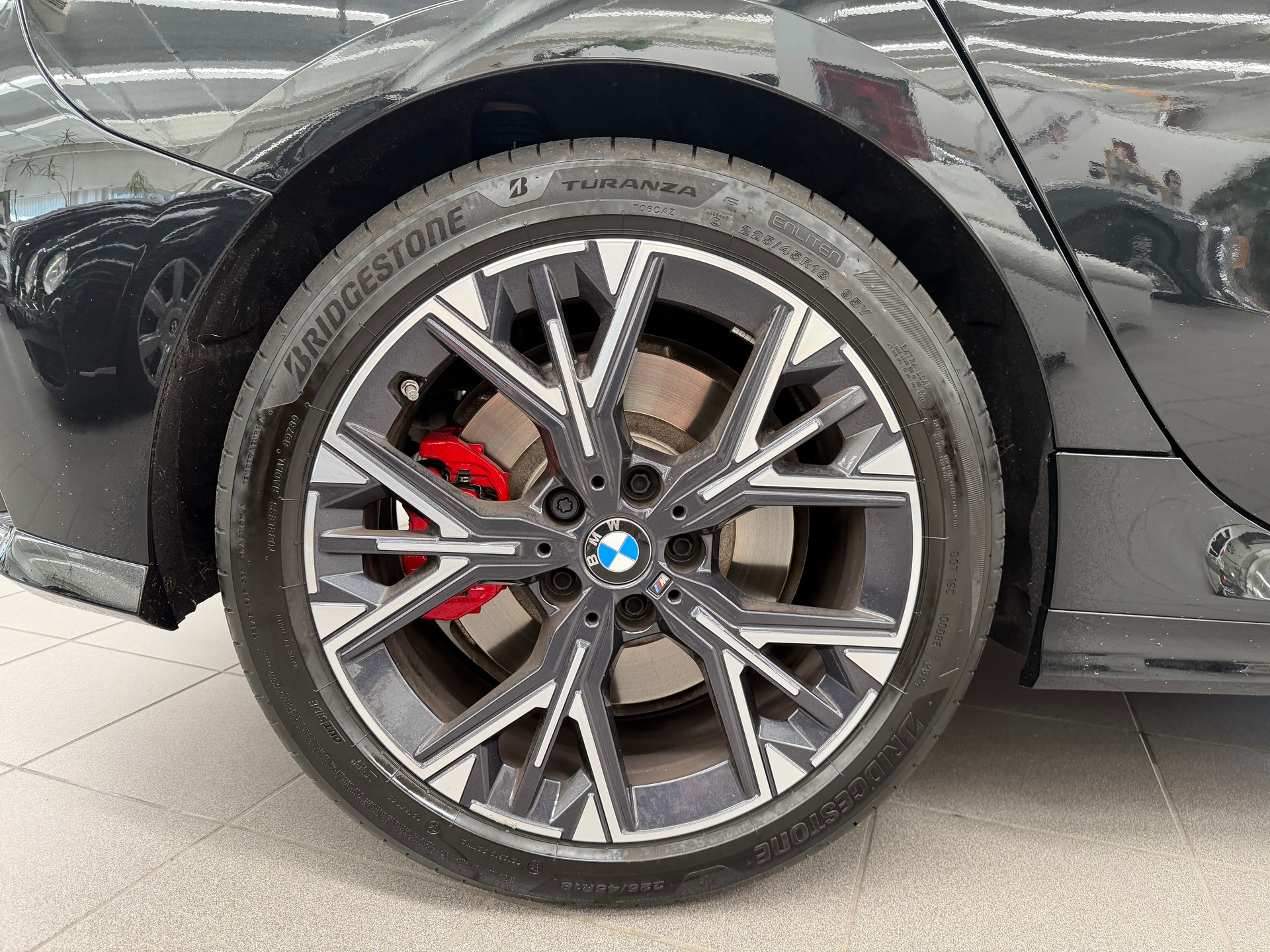 BMW M135 xDrive-image-4