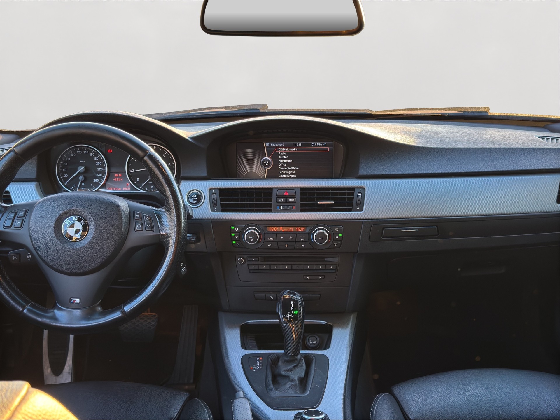 BMW 320i M Paket-image-11