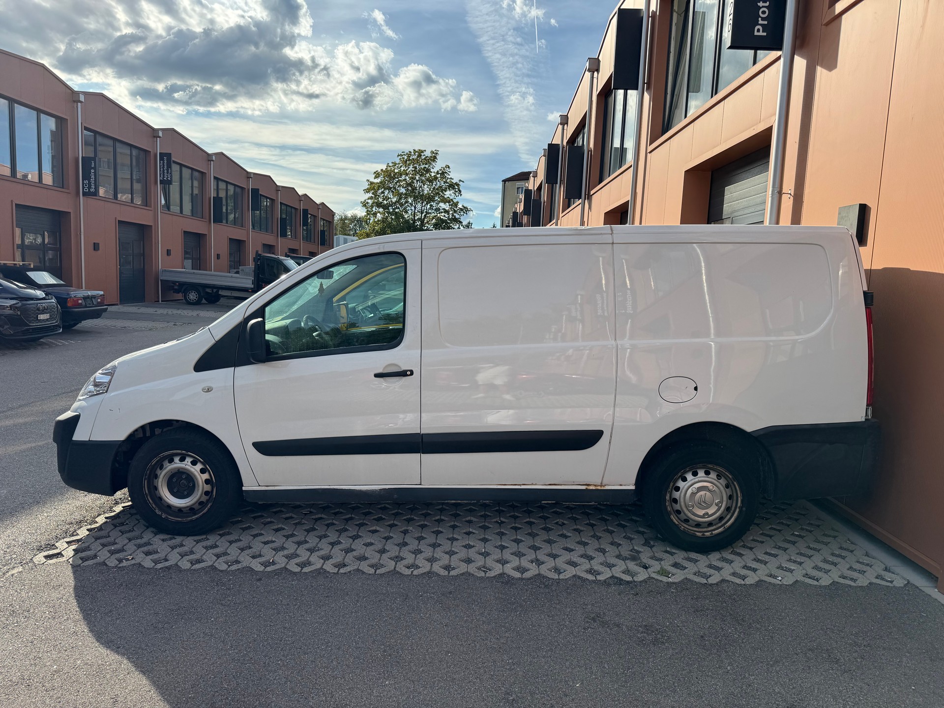 CITROEN Jumpy 2.0 HDi 12 L2H1-image-8