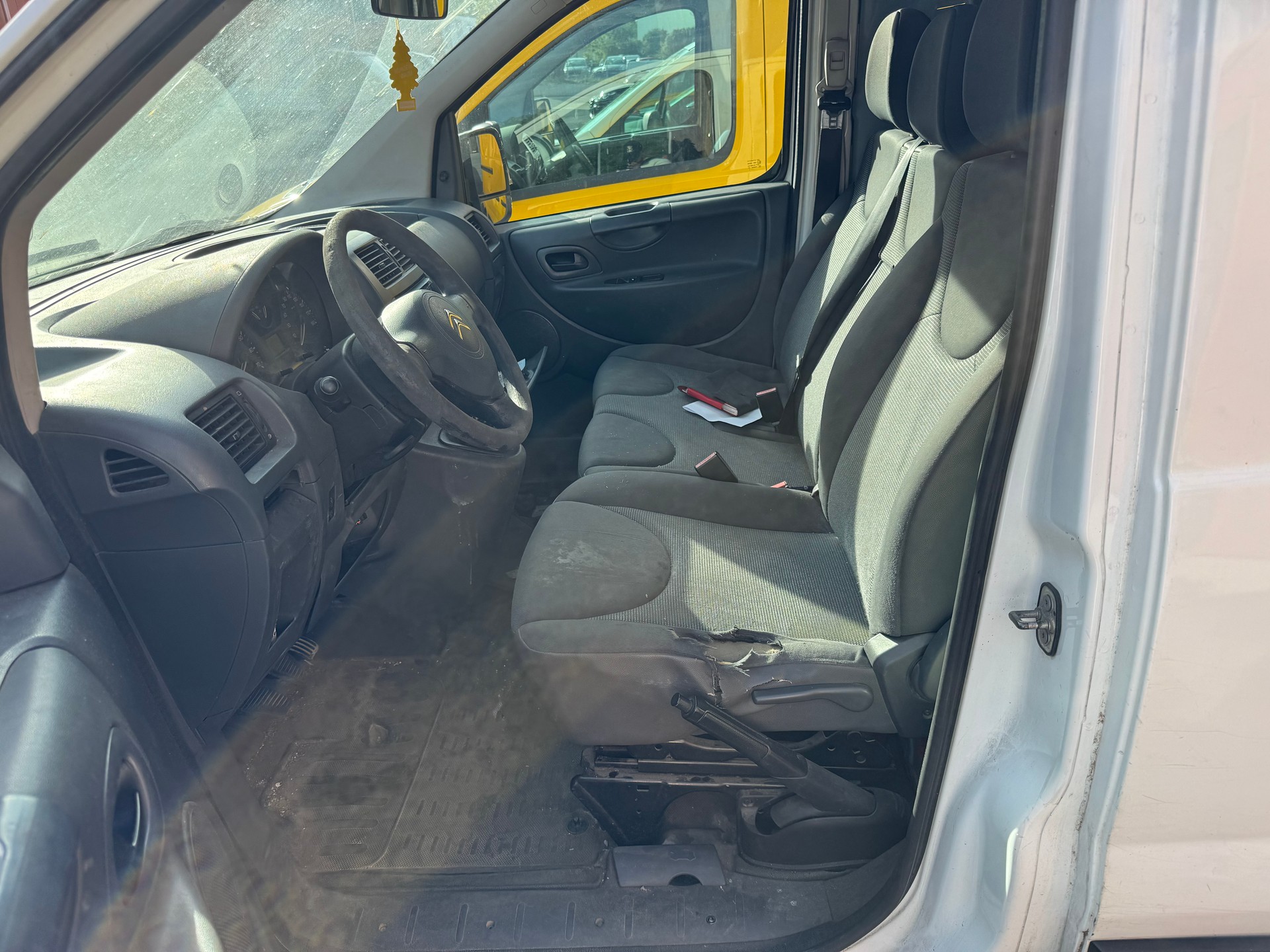 CITROEN Jumpy 2.0 HDi 12 L2H1-image-9