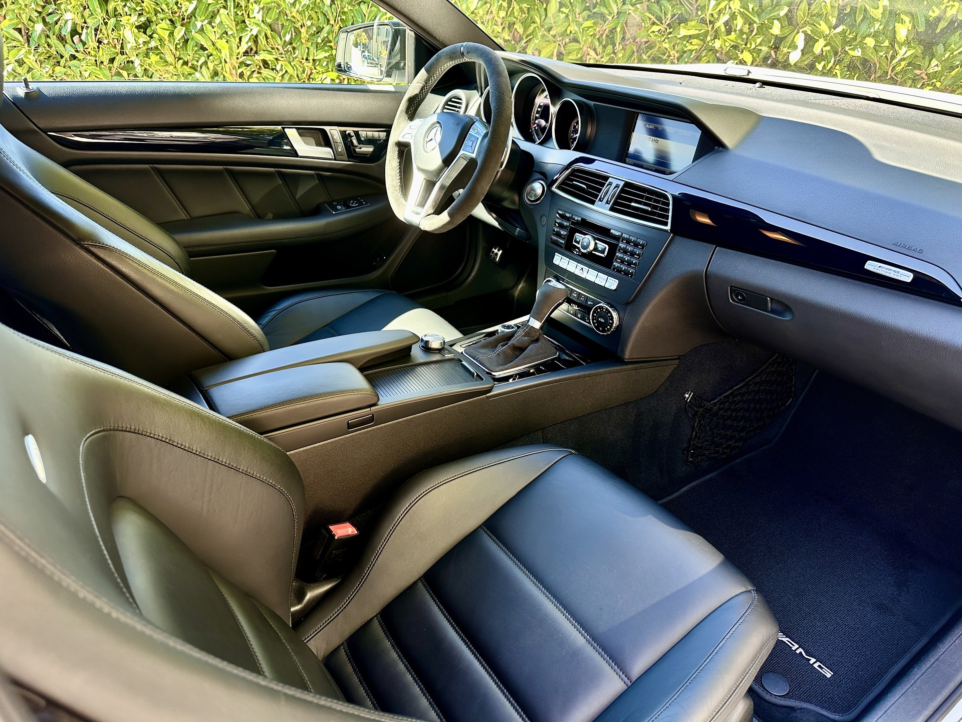 MERCEDES-BENZ C 63 Coupé AMG Edition 507 Speedshift MCT-image-10