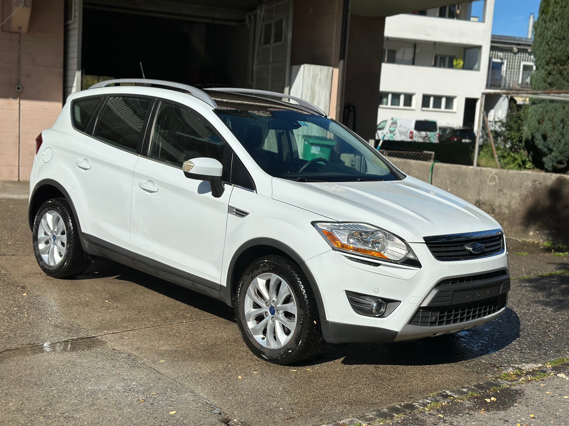 FORD Kuga 2.0 TDCi Titanium 4WD PowerShift-image-1