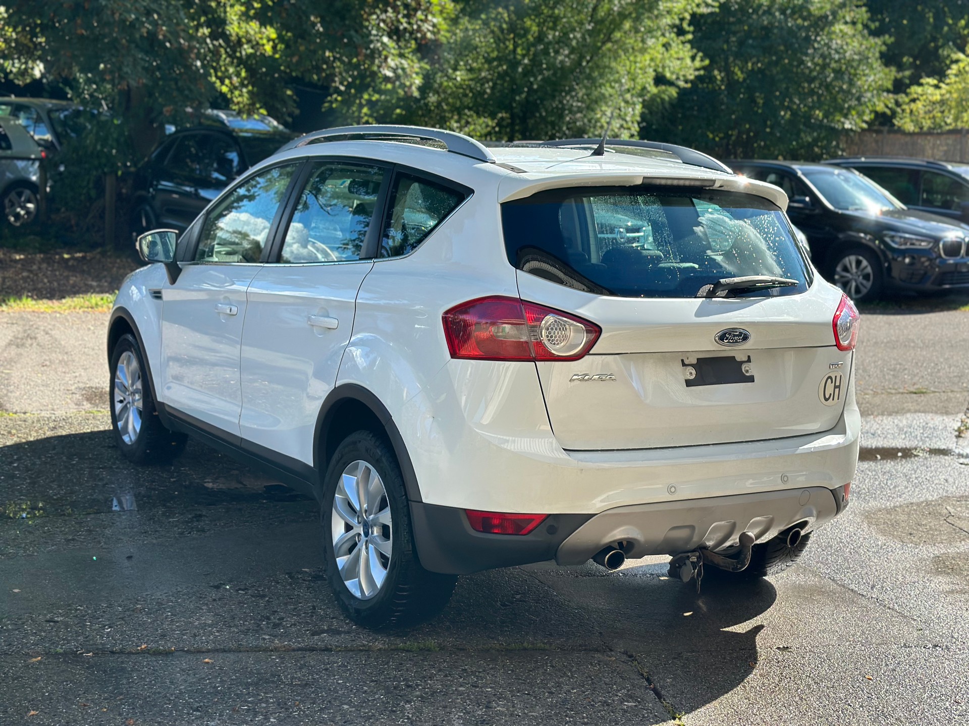 FORD Kuga 2.0 TDCi Titanium 4WD PowerShift-image-3