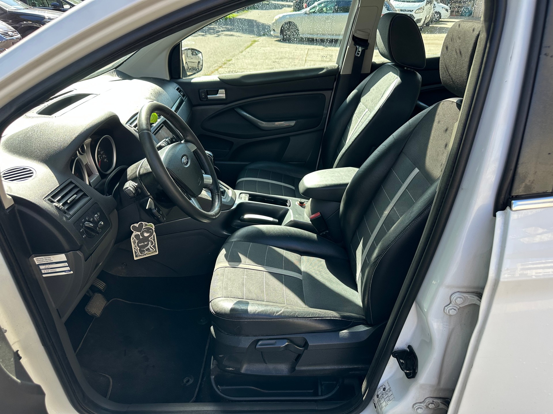 FORD Kuga 2.0 TDCi Titanium 4WD PowerShift-image-11
