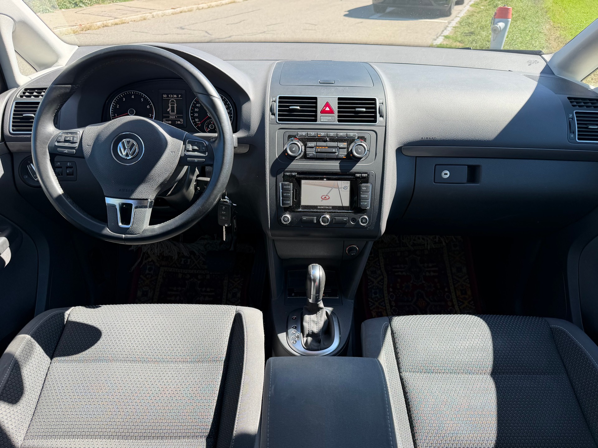 VW Touran 1.4 TSI Comfortline DSG-image-11