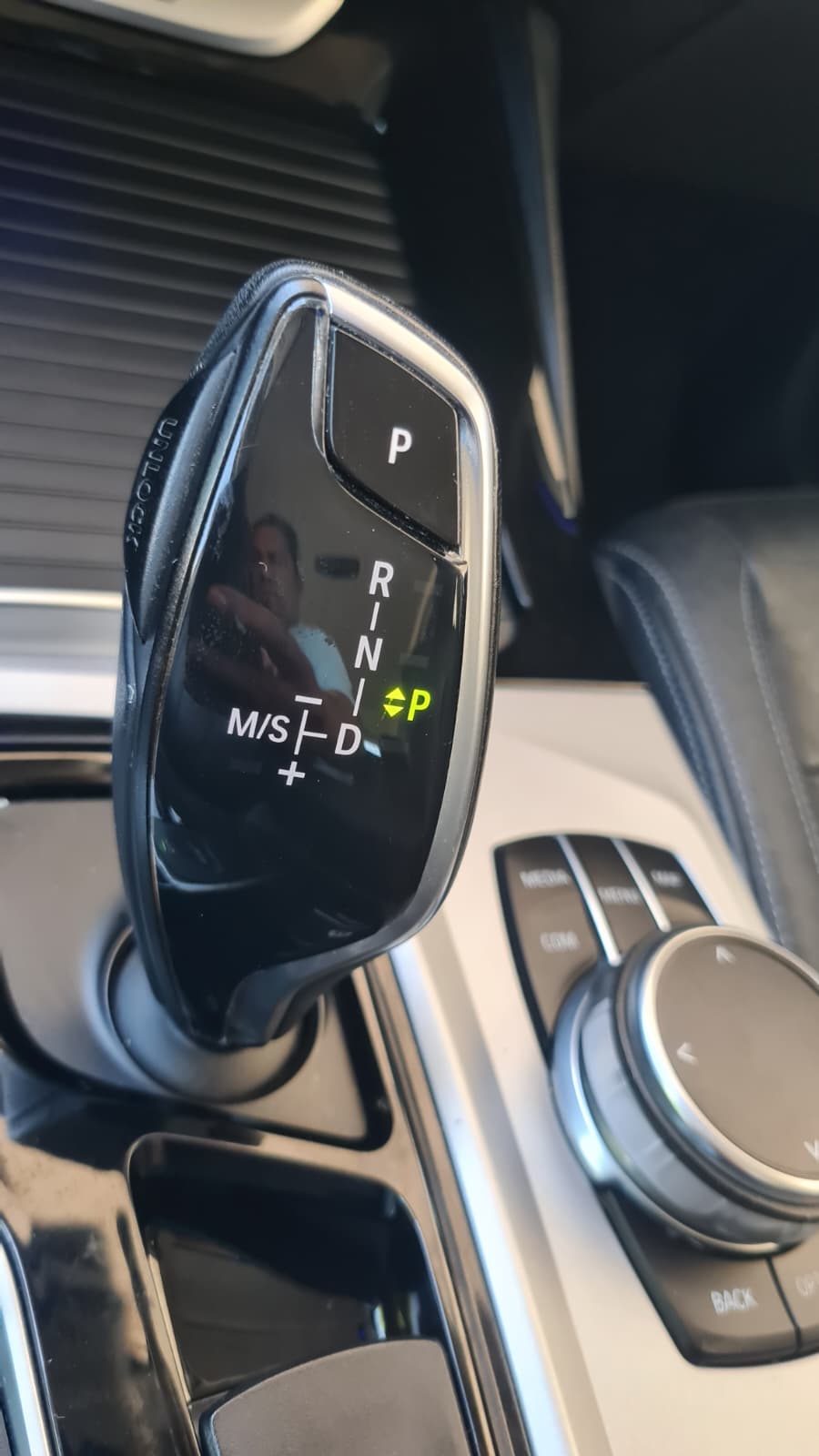 BMW X3 xDrive 20d Steptronic ** mit Voll-Leder Sitze ** Frisch ab MFK und Service **-image-13