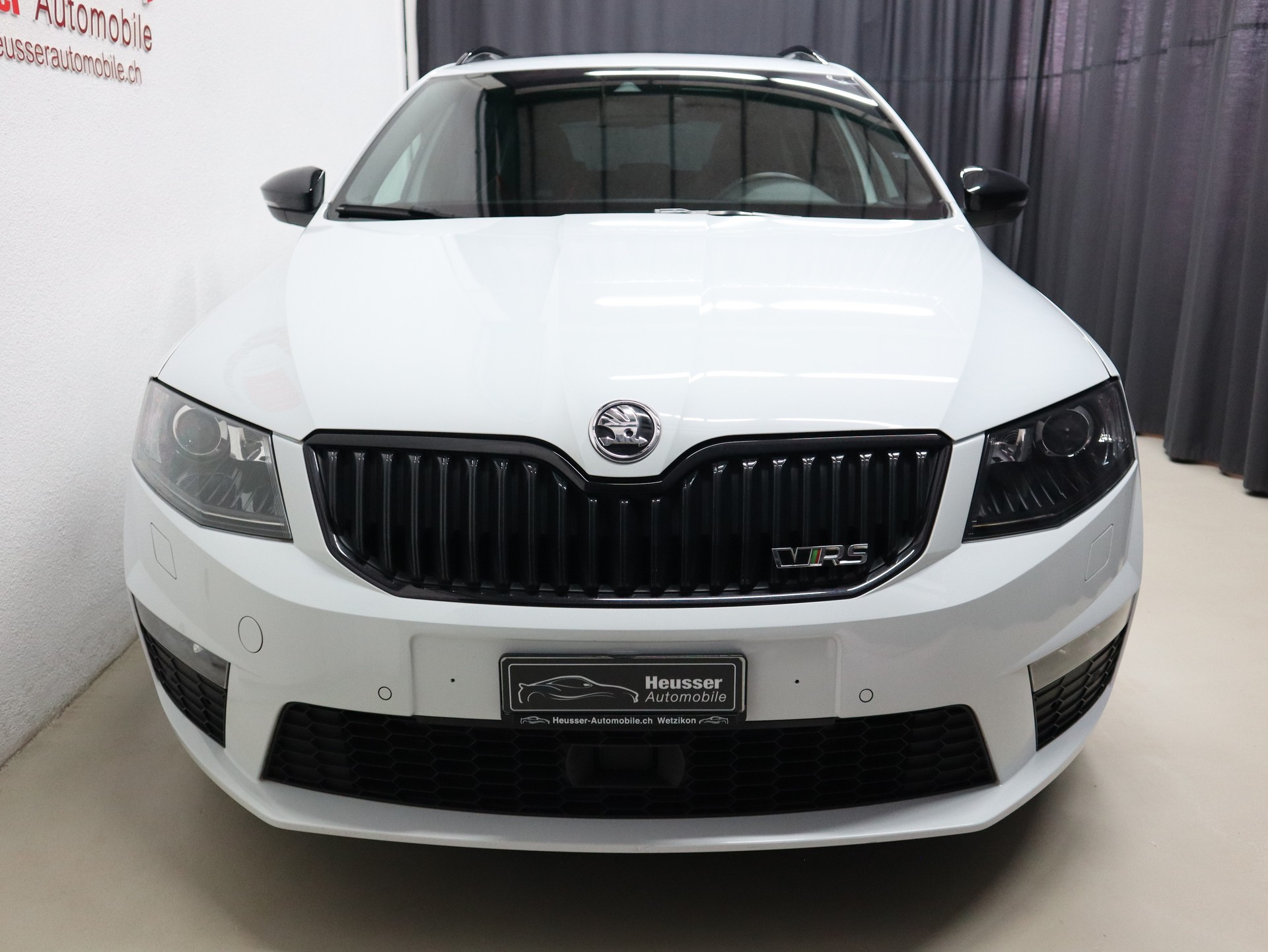 SKODA Octavia Combi 2.0 TSI RS 230 DSG - Challenge - Panorama - Leder - DAB+ - Kamera - 230 PS-image-6