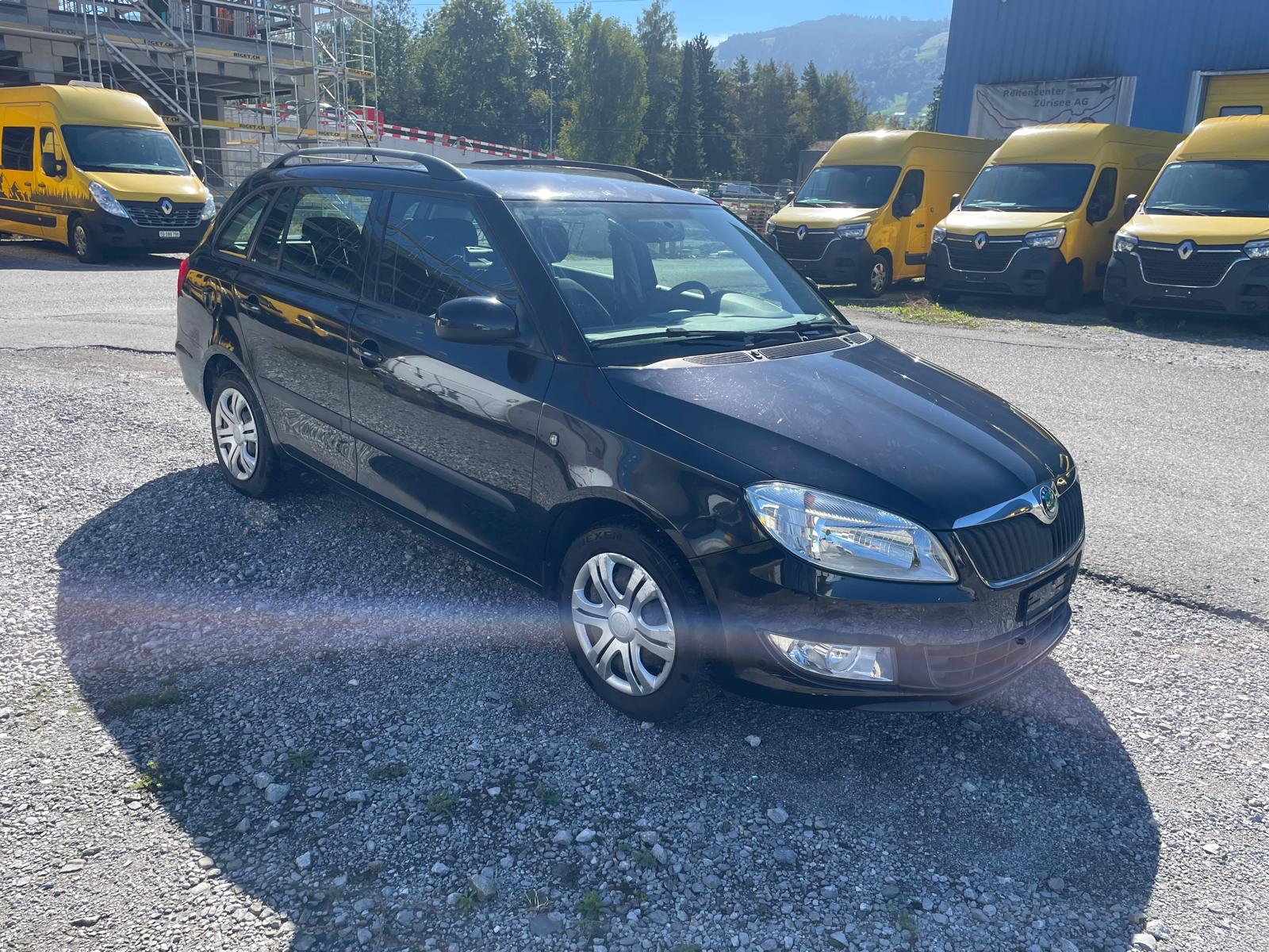 SKODA Fabia 1.2 TSI Ambiente-image-0