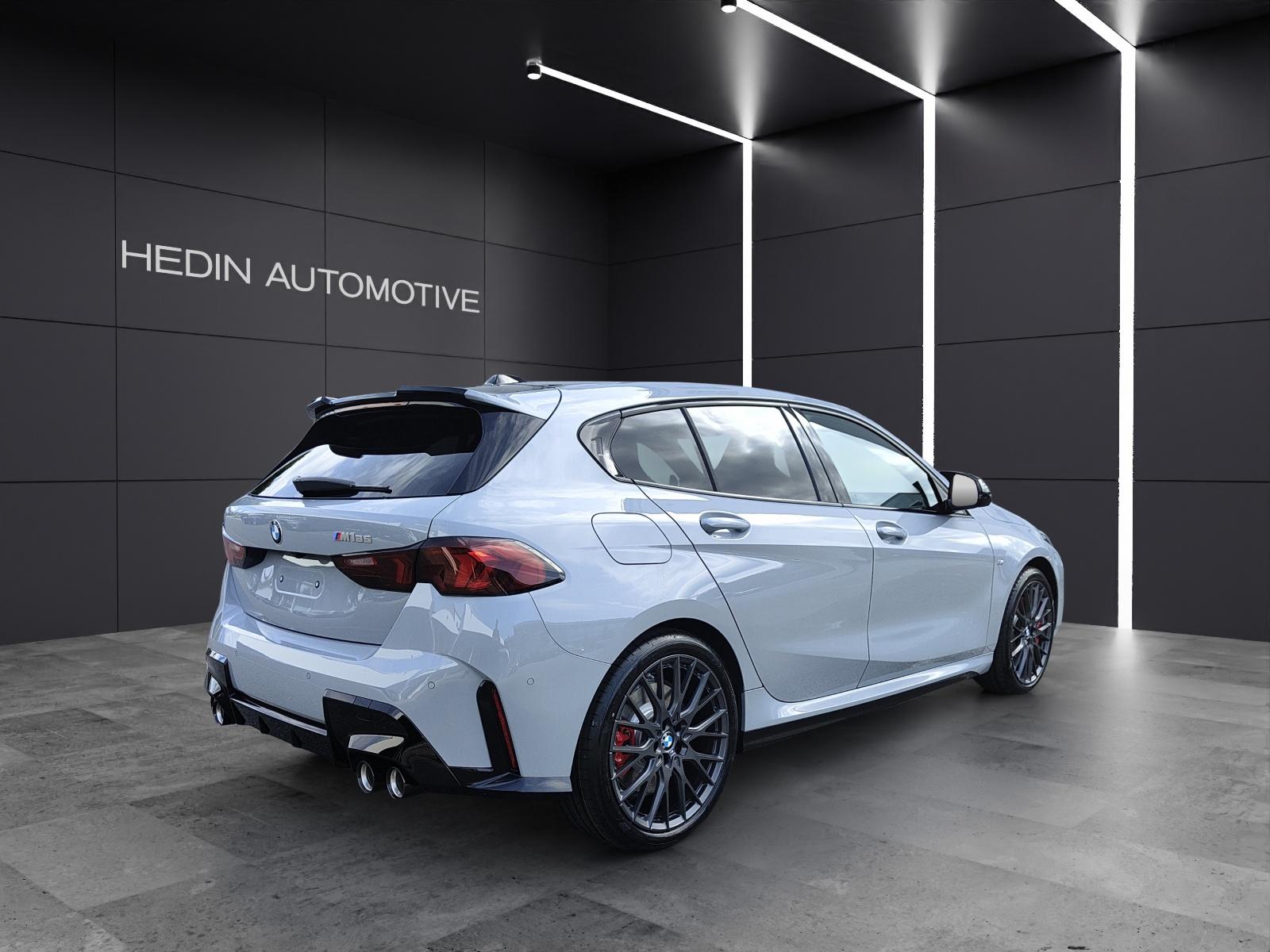 BMW 1er Reihe F70 M135i xDrive-image-5