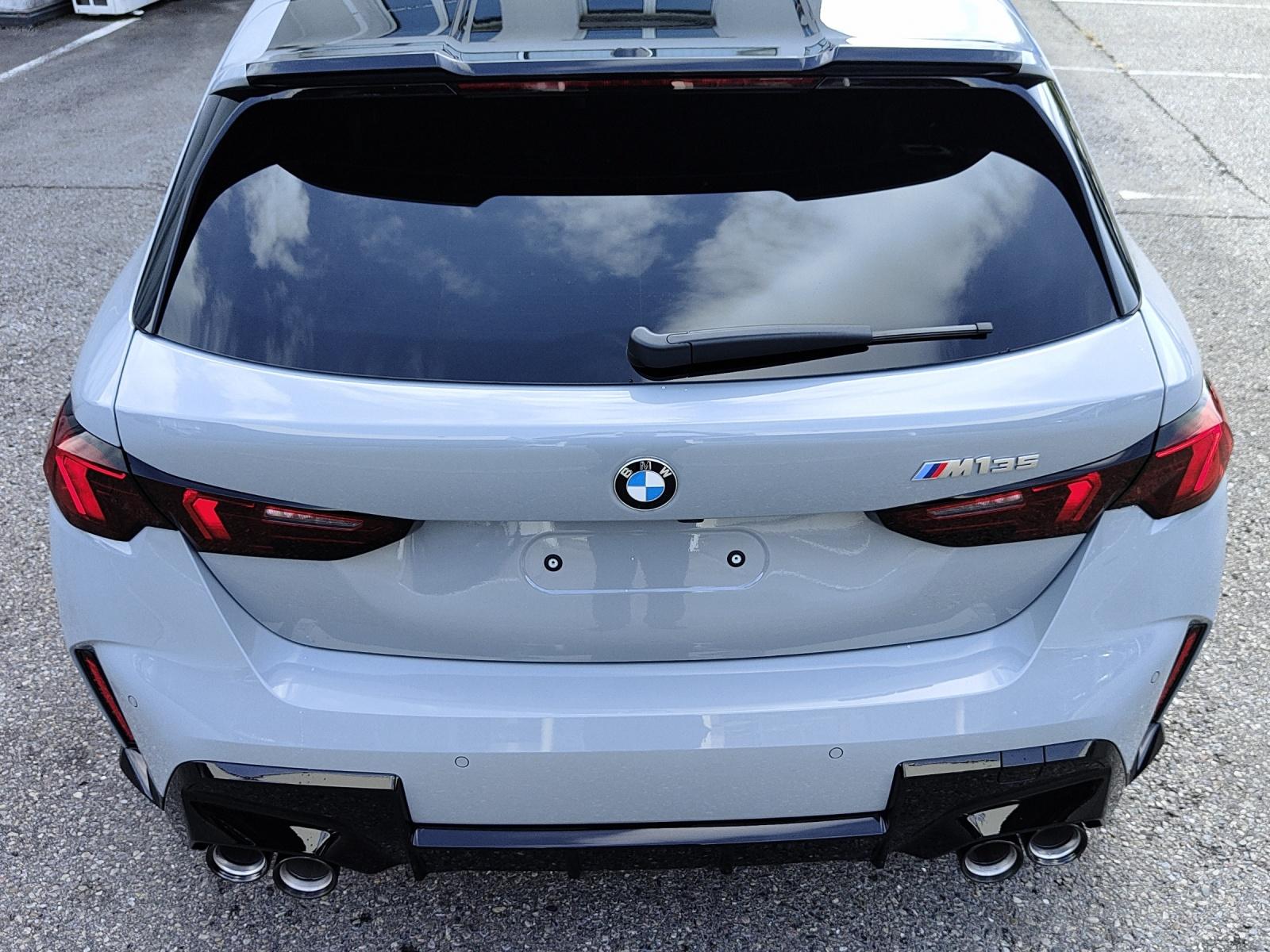 BMW 1er Reihe F70 M135i xDrive-image-22