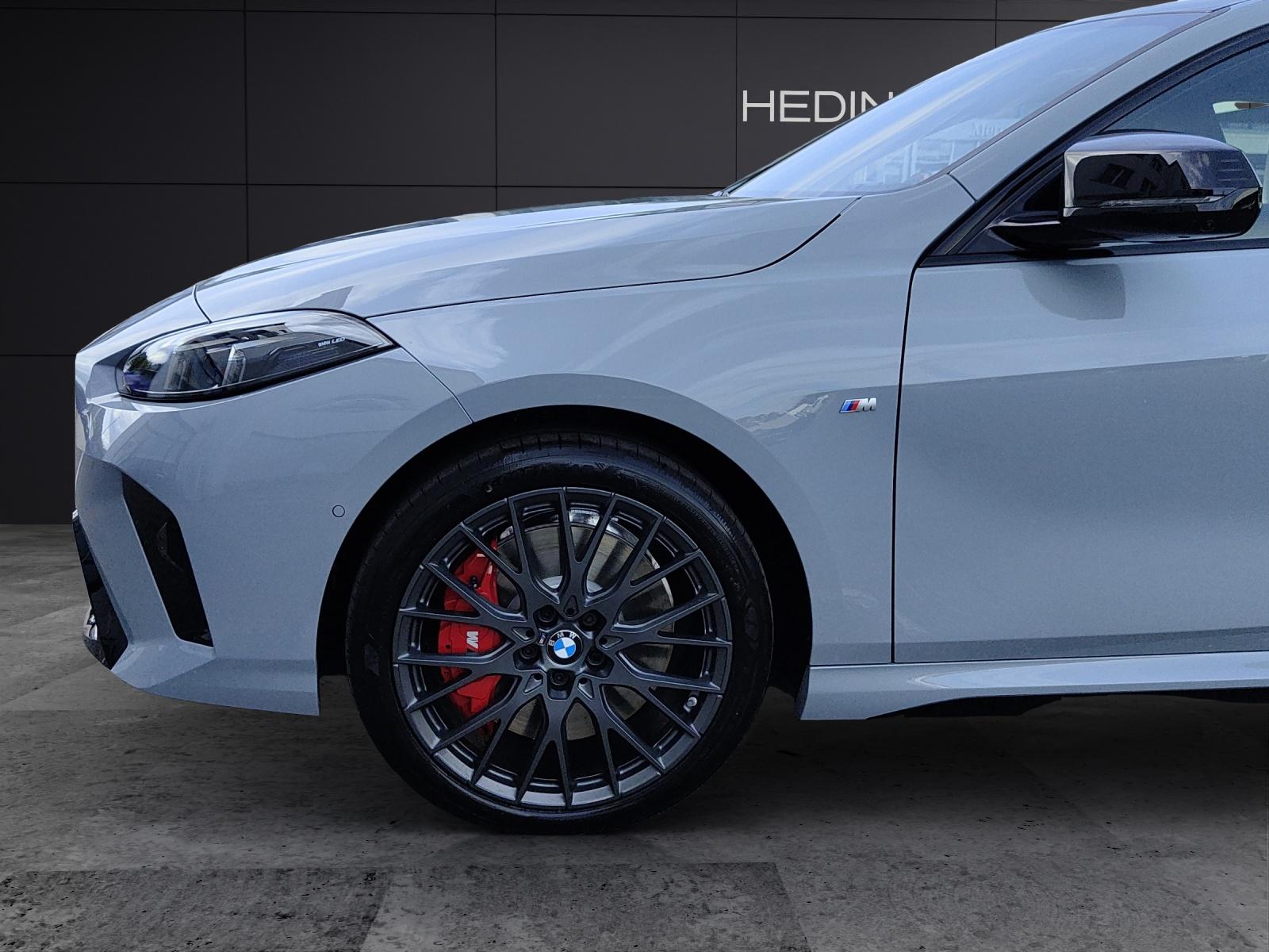 BMW 1er Reihe F70 M135i xDrive-image-8