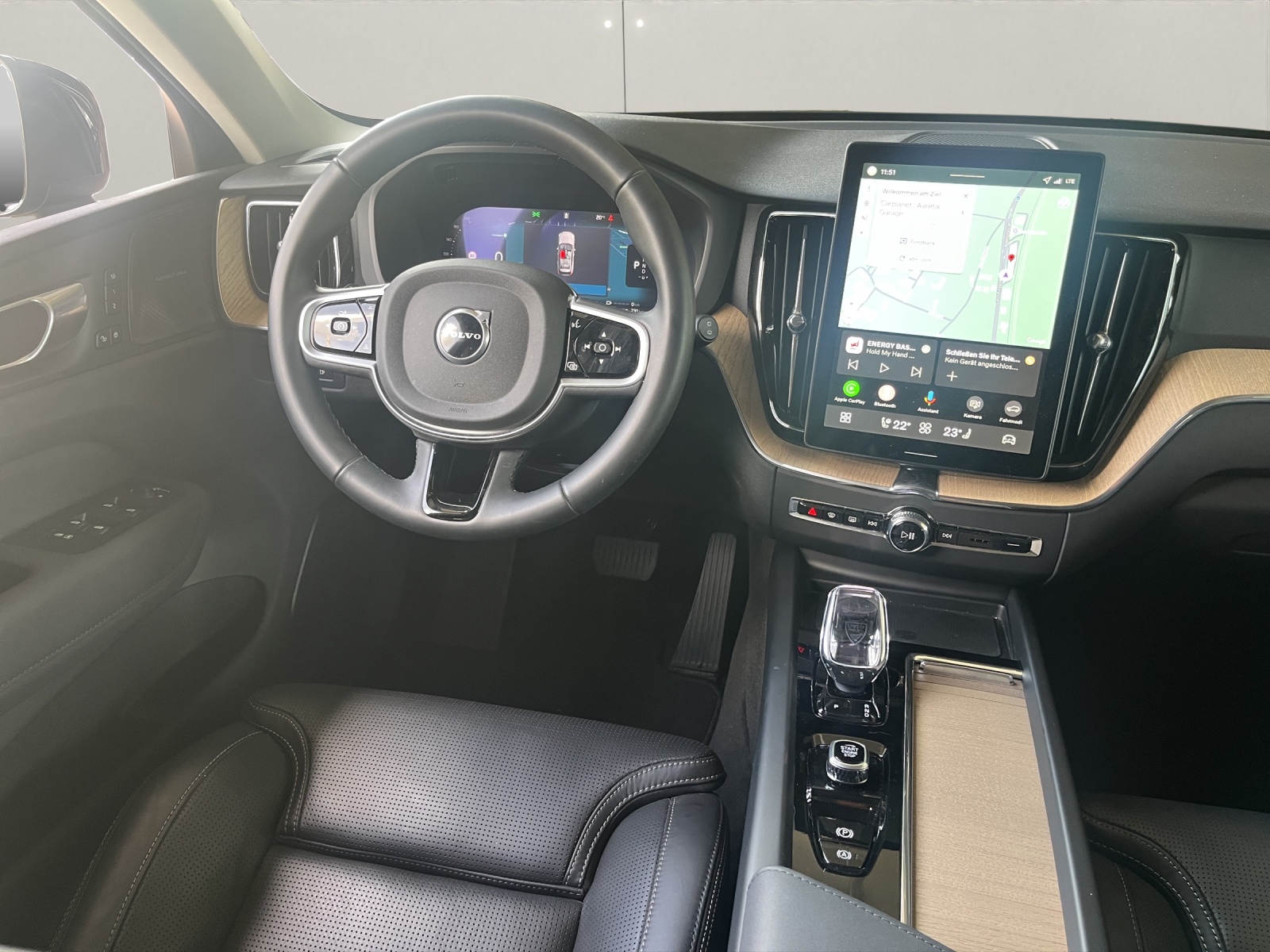 VOLVO XC60 2.0 T8 TE Plus Dark eAWD-image-13