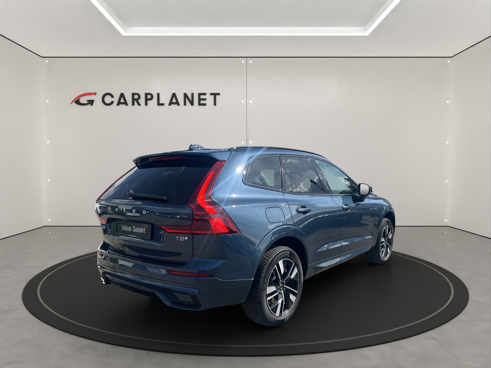 VOLVO XC60 2.0 T8 TE Plus Dark eAWD-image-4