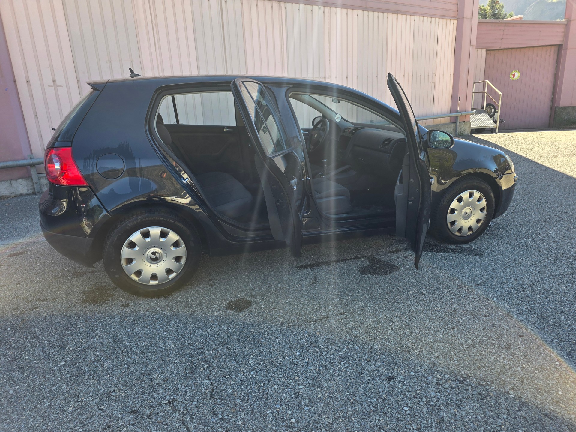 VW Golf 1.9TDI Sportline 4Motion-image-8