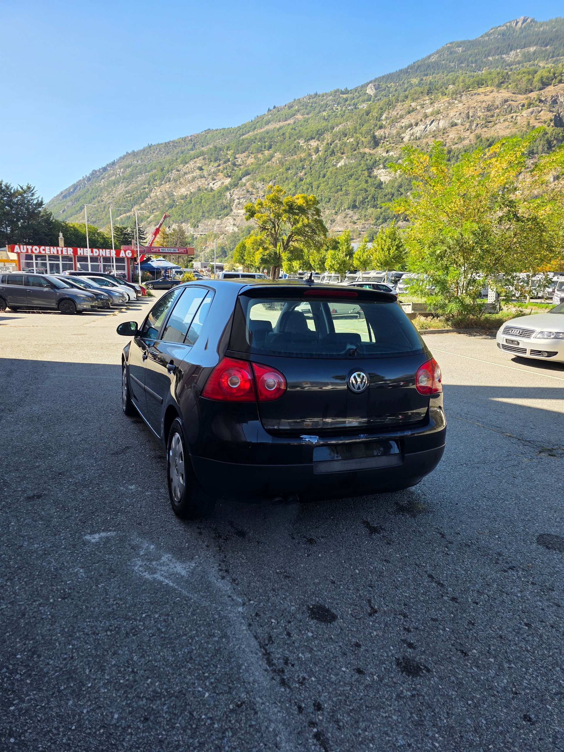 VW Golf 1.9TDI Sportline 4Motion-image-5