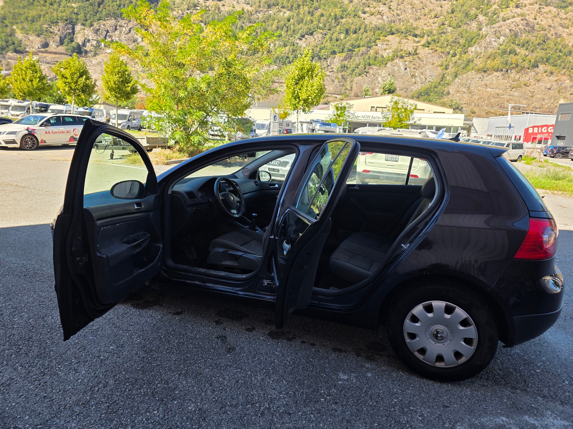 VW Golf 1.9TDI Sportline 4Motion-image-10