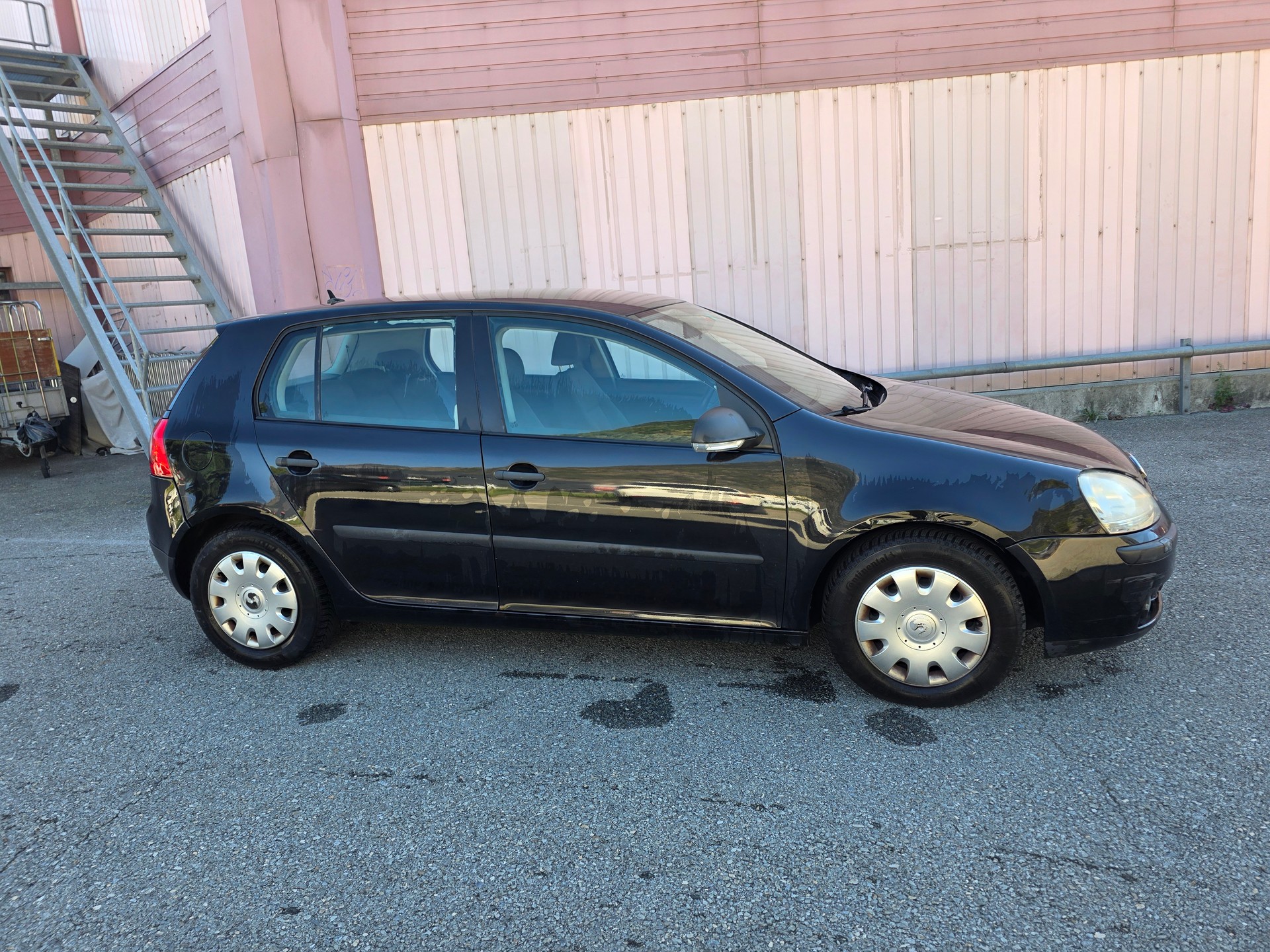 VW Golf 1.9TDI Sportline 4Motion-image-3