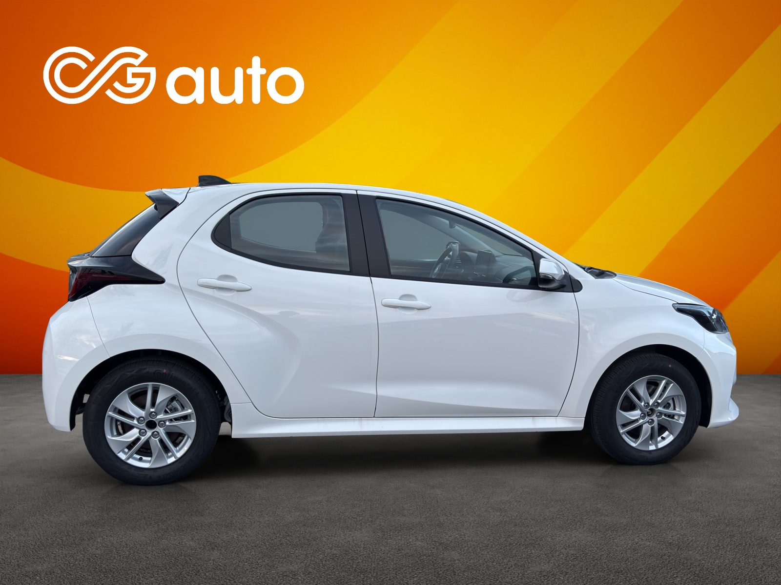 TOYOTA Yaris 1.5 Comfort e-CVT-image-4