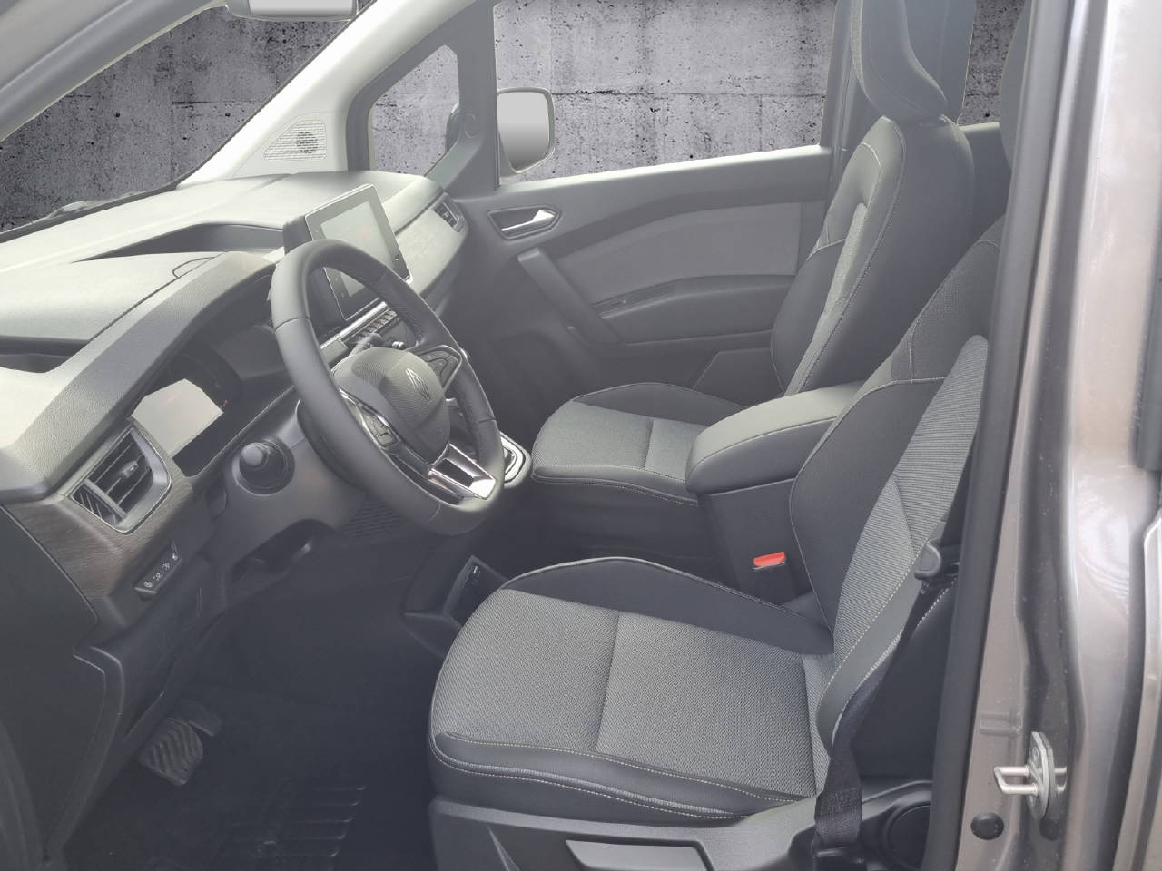 RENAULT Grand Kangoo techno 1.3 TCe 130 PF EDC-image-4