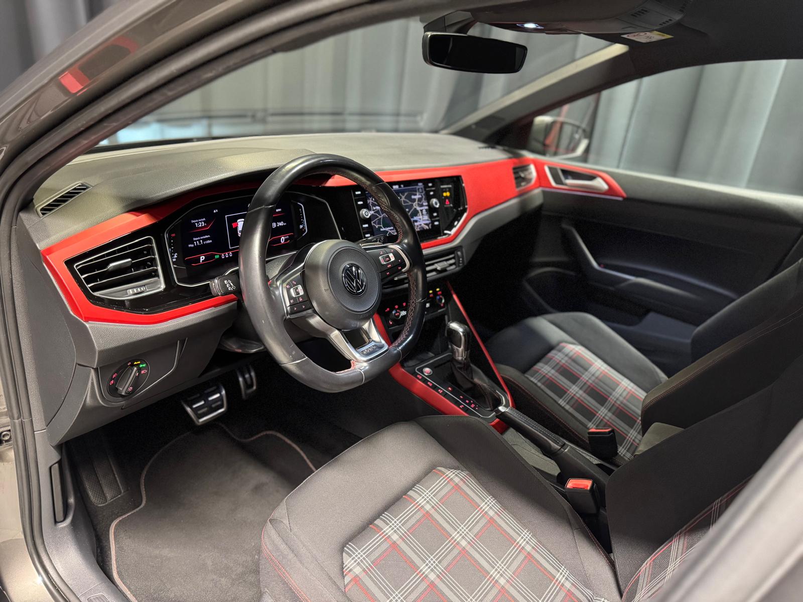 VW Polo 2.0 TSI GTI DSG-image-6