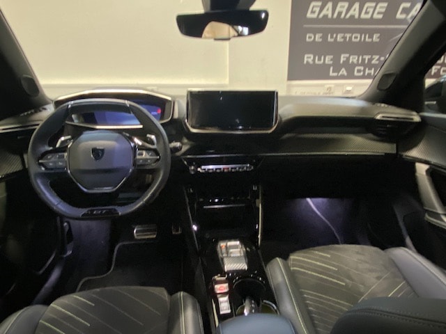 PEUGEOT 2008 1.2 PureTech GT-image-11