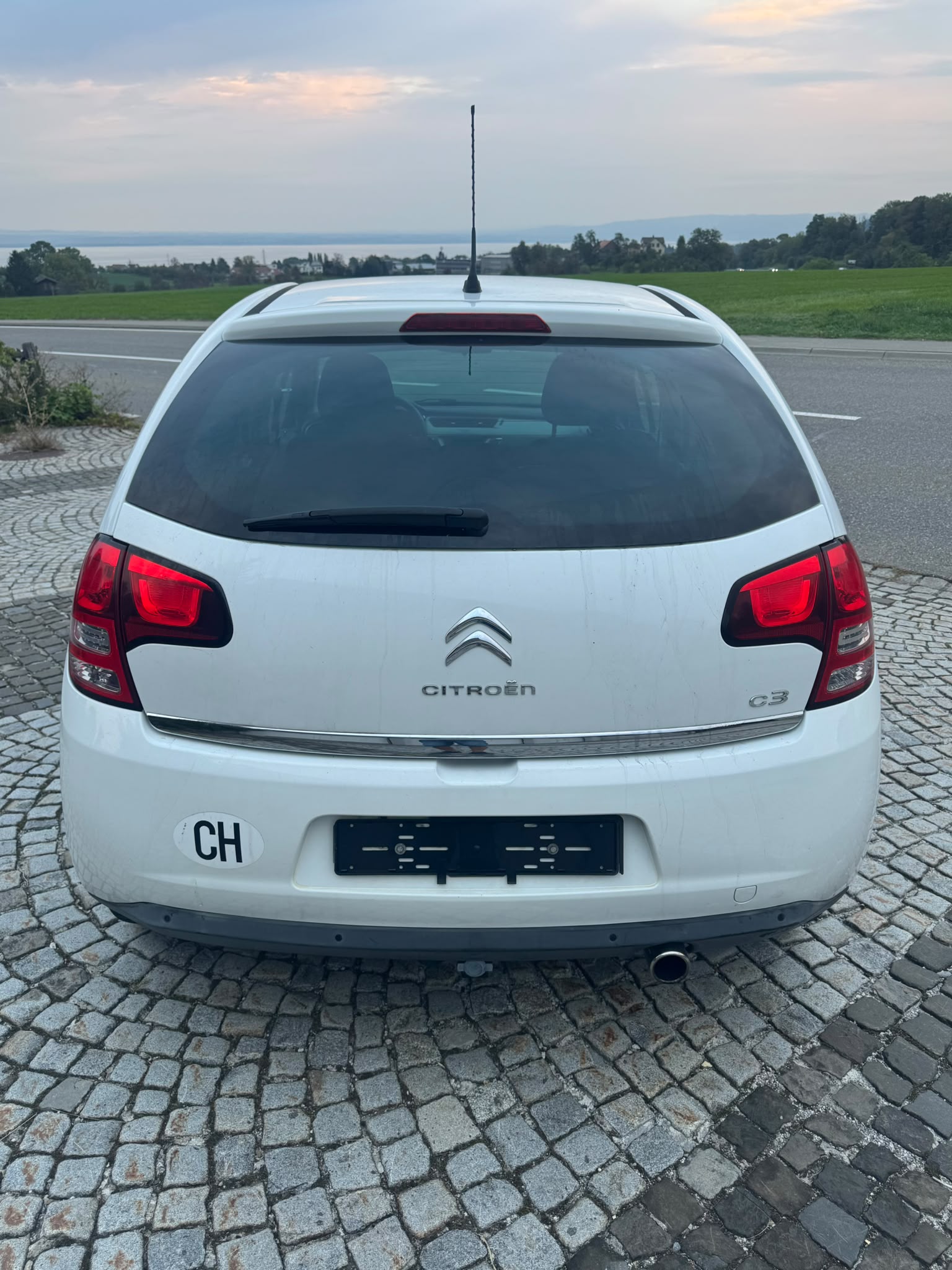 CITROEN C3 1.4i 16V Exclusive-image-5