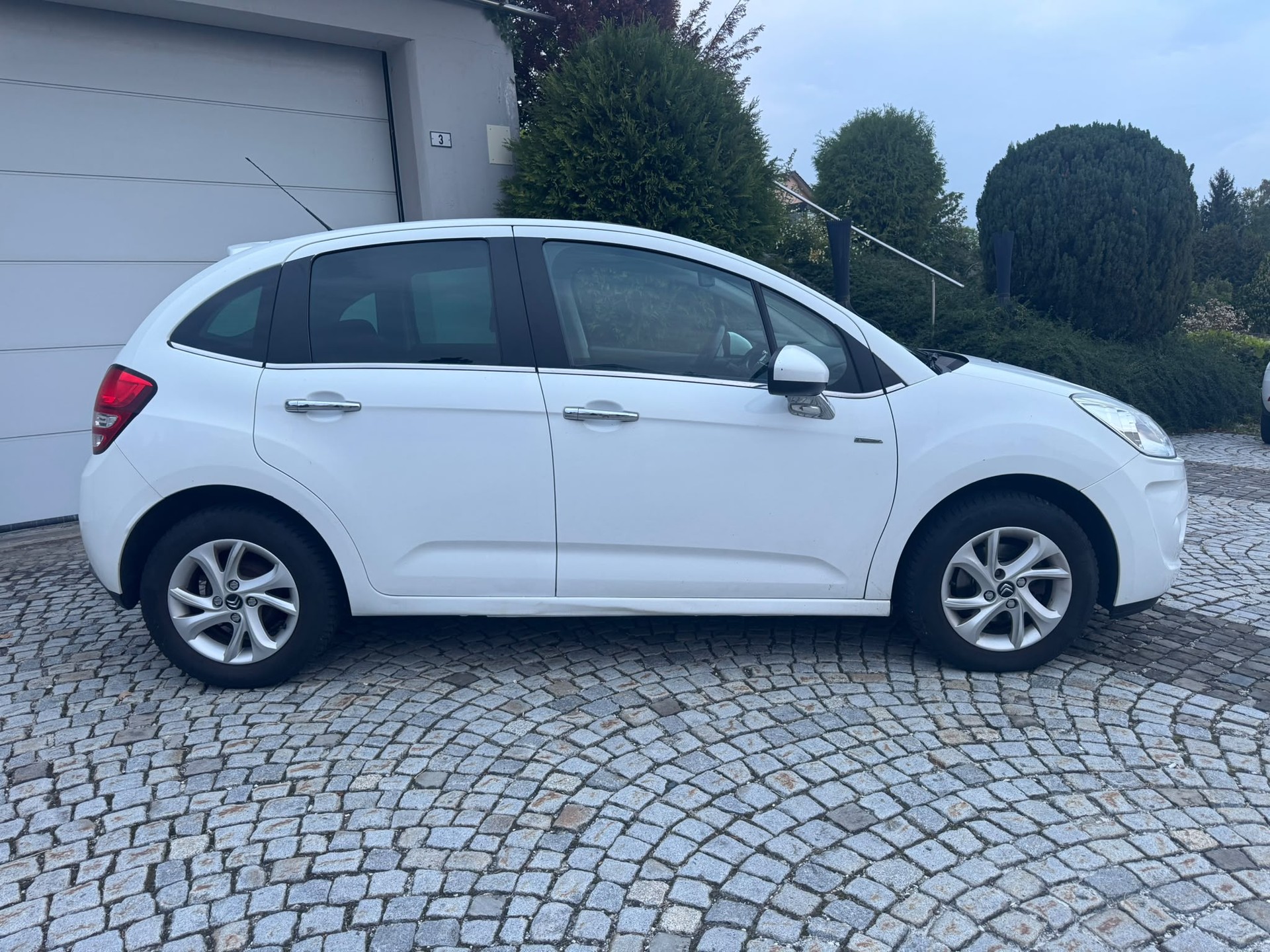 CITROEN C3 1.4i 16V Exclusive-image-7