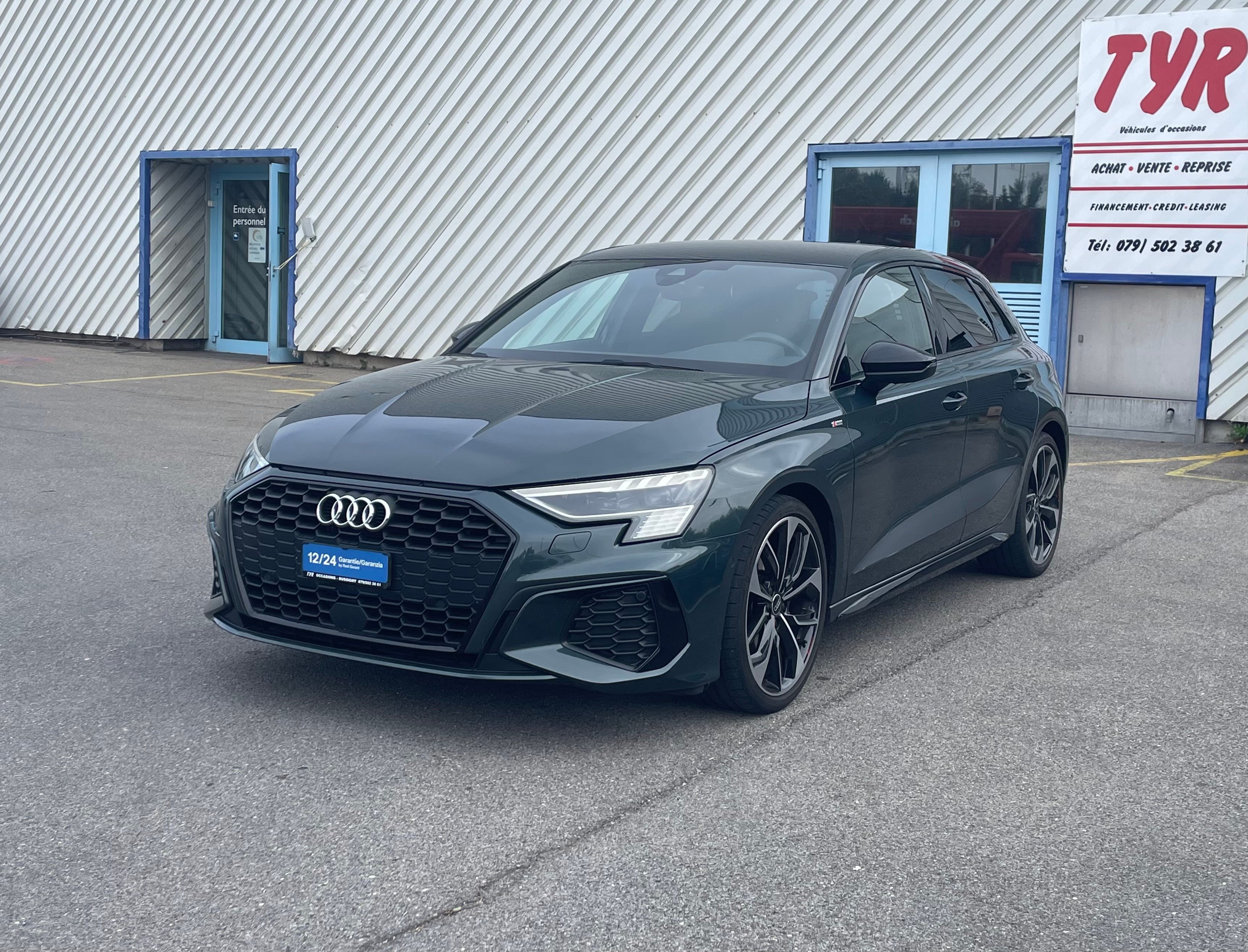 Car photo
