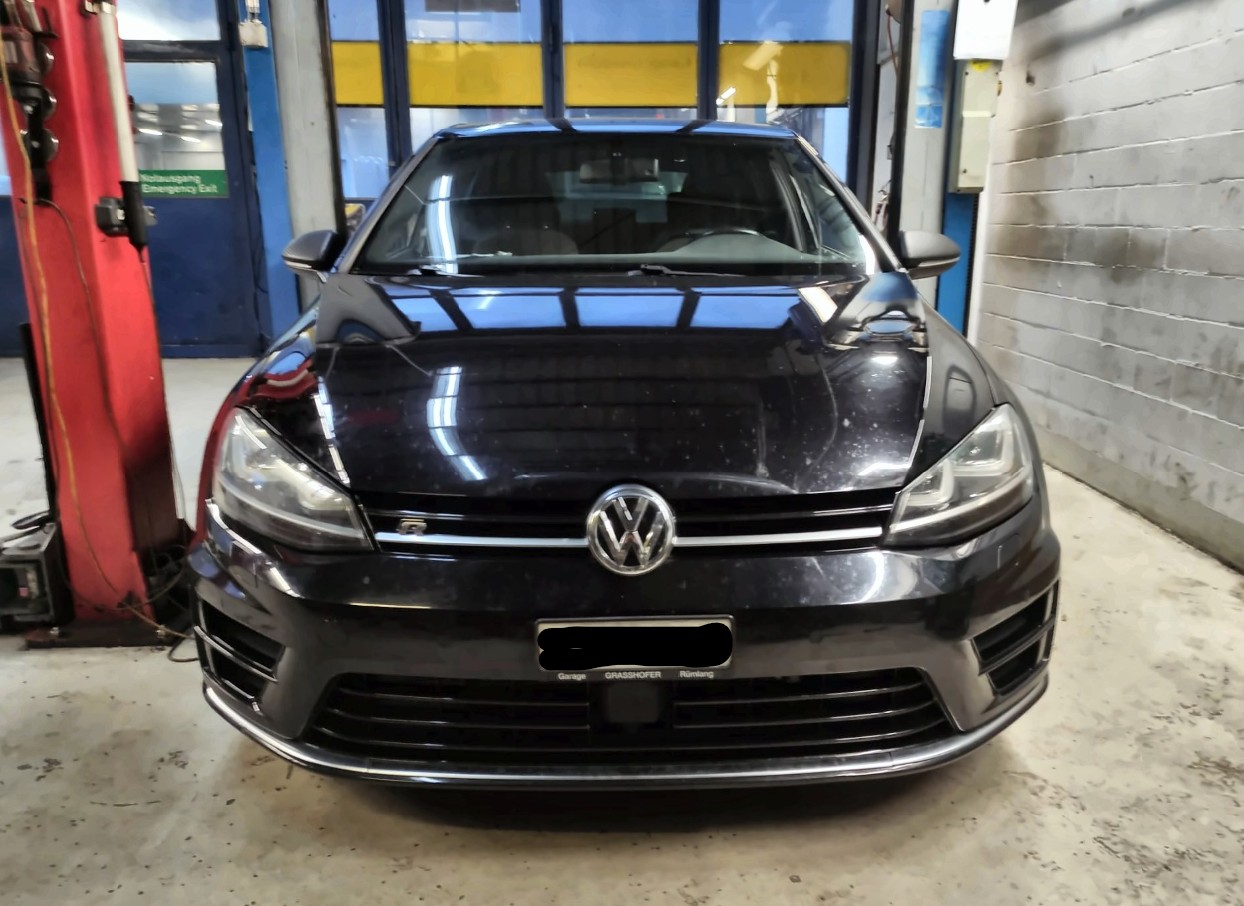 VW 2.0 TSI R 4motion-image-2