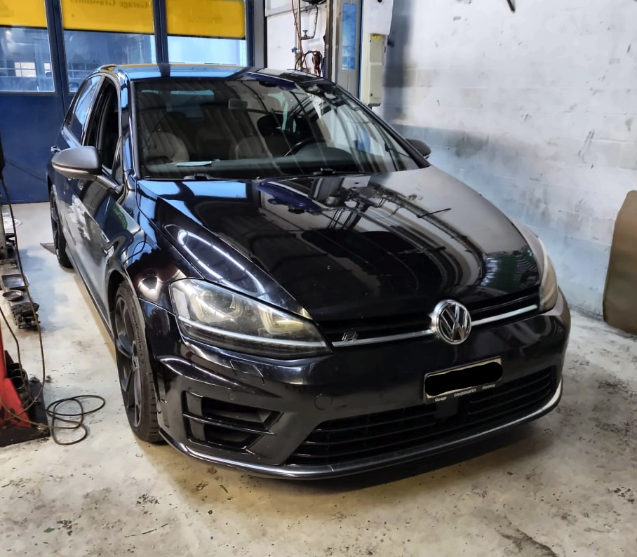 VW 2.0 TSI R 4motion-image-1