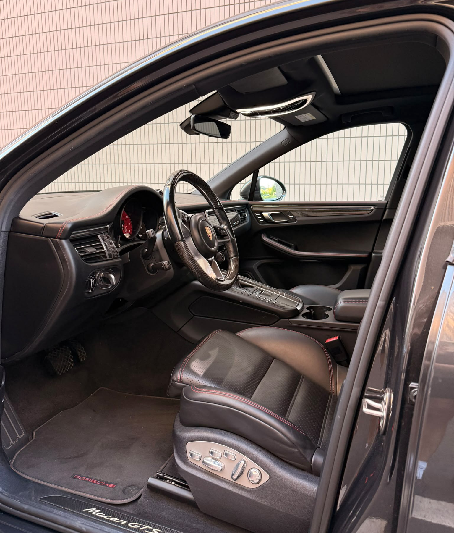 PORSCHE 2.9 V6 GTS-image-4