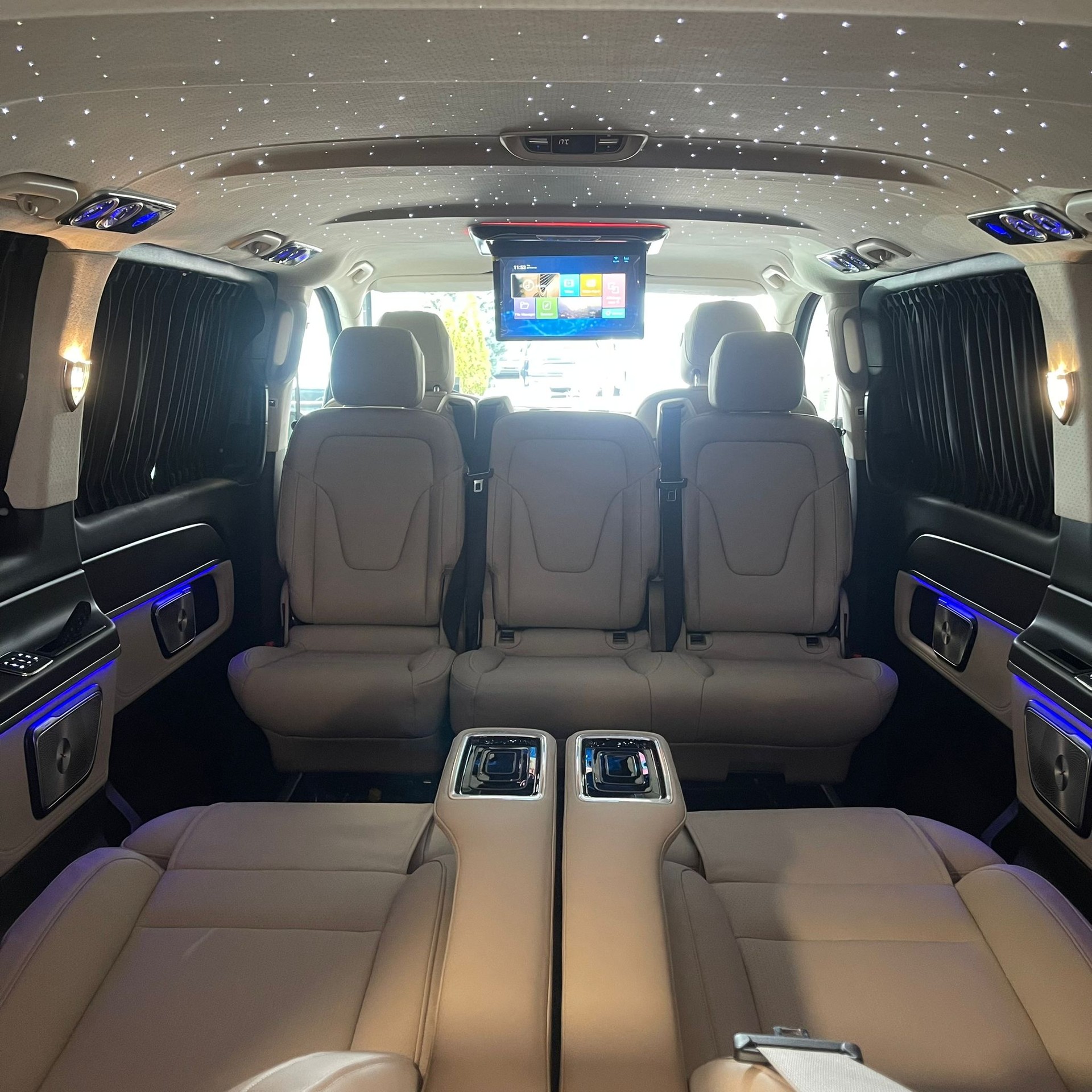 MERCEDES-BENZ V 300 d Extra-Lang 4matic Exclusive FALCON LOCARNO V.I.P-image-24