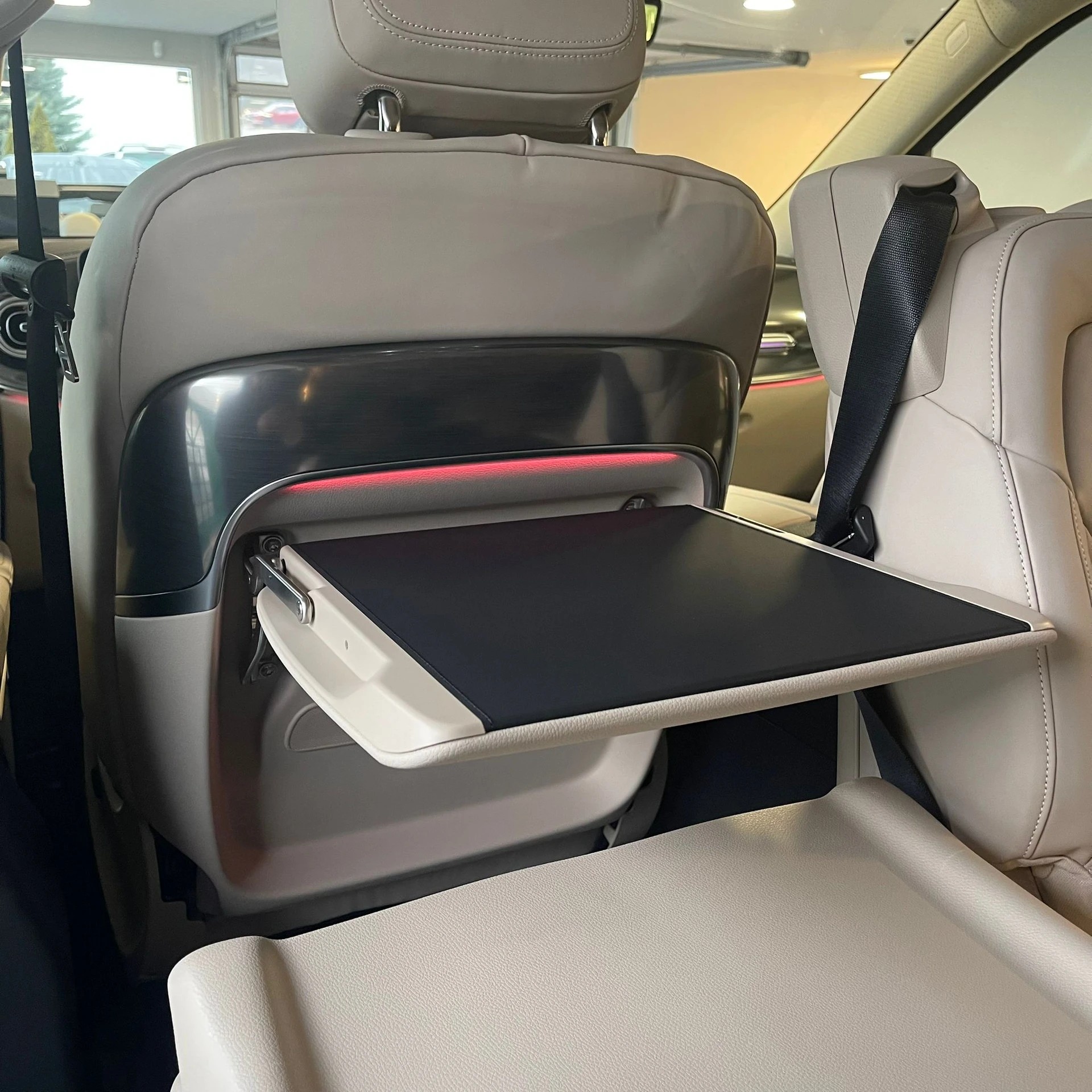 MERCEDES-BENZ V 300 d Extra-Lang 4matic Exclusive FALCON LOCARNO V.I.P-image-27