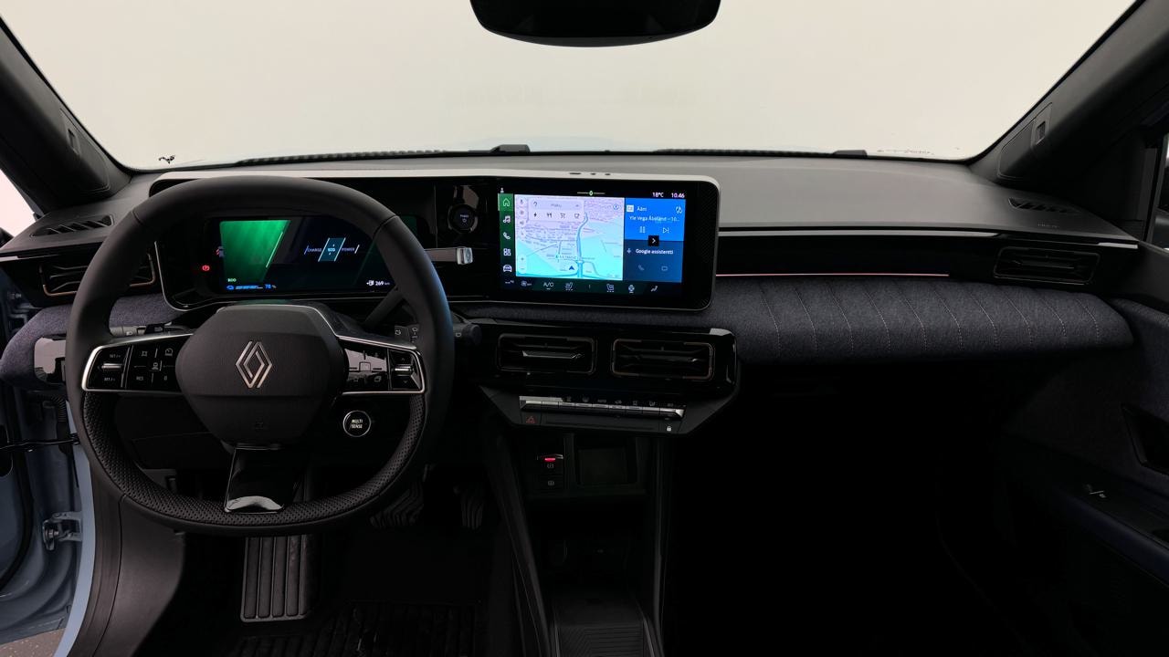 RENAULT R4 E-Tech Comfort Range 52 kWh Techno-image-5