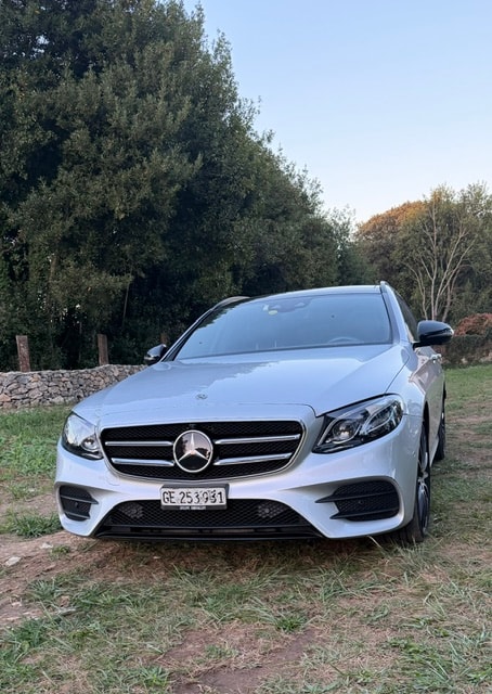 MERCEDES-BENZ E 220 d Swiss Star AMG Line 4matic-image-1