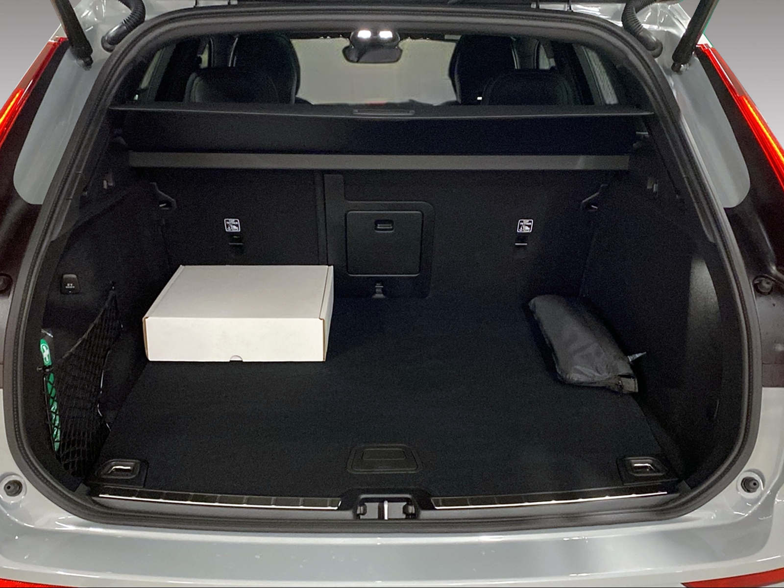 VOLVO XC60 2.0 T8 TE Black Edition eAWD-image-6