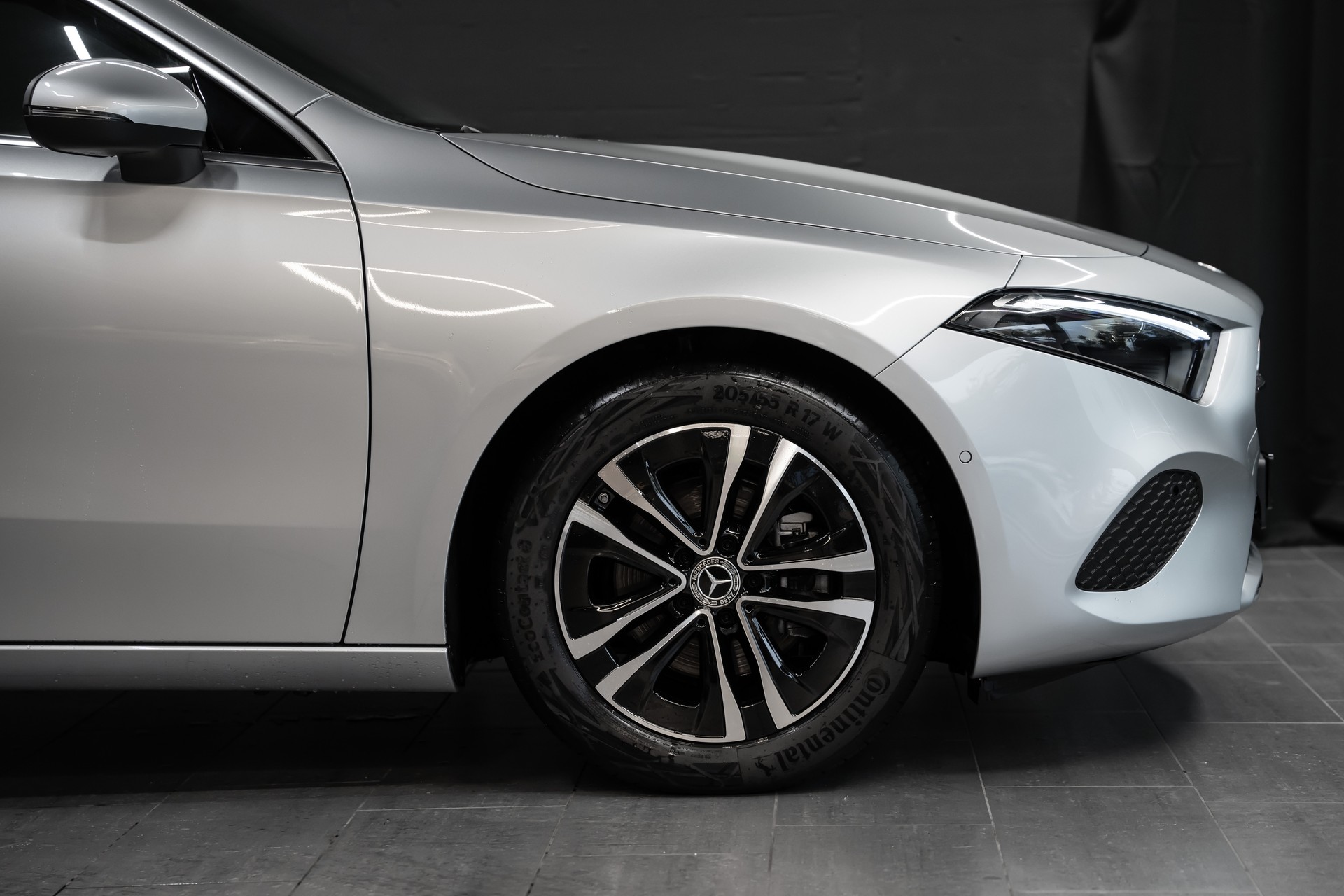 MERCEDES-BENZ A 200 d 8G-DCT-image-3