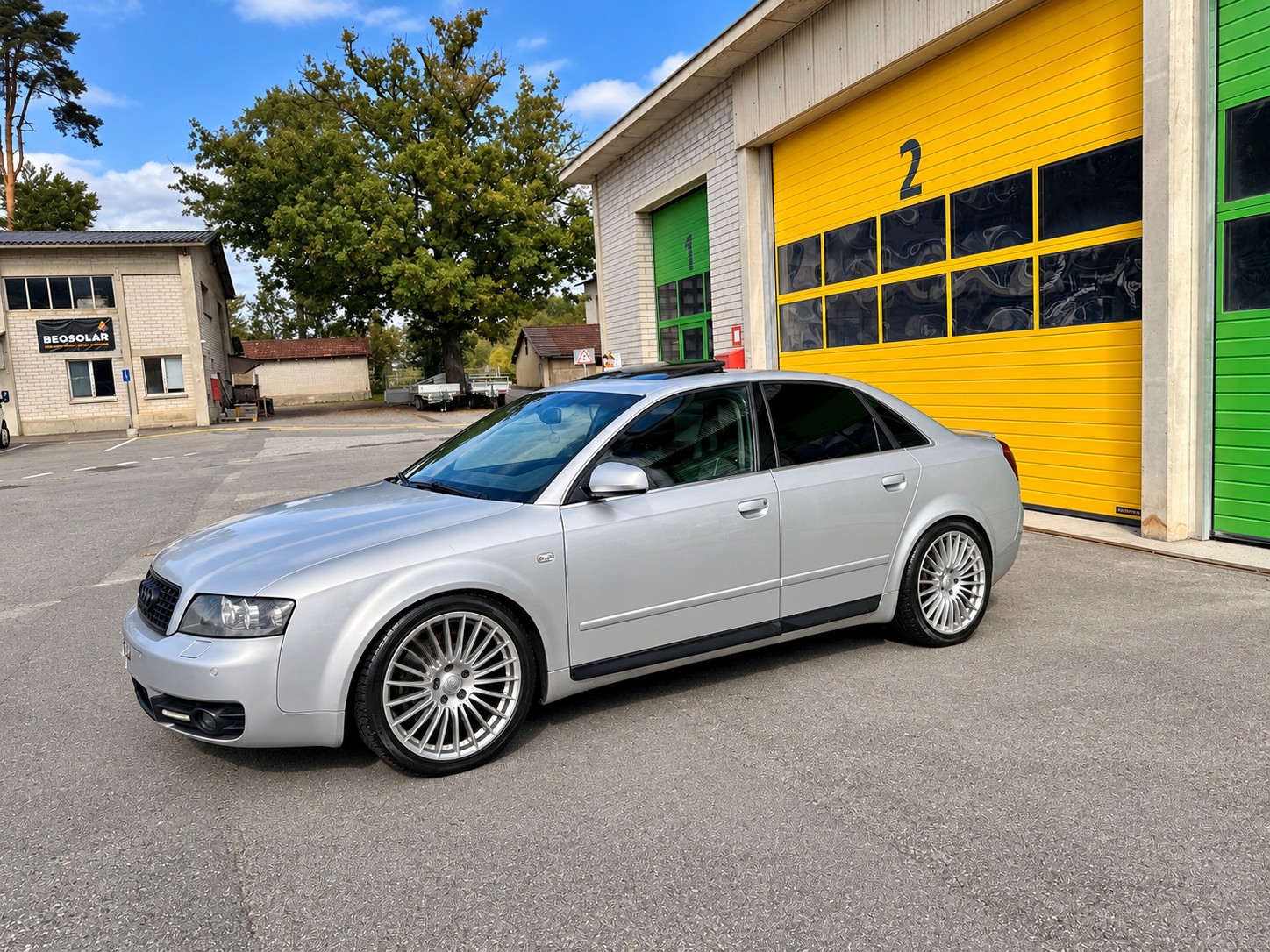 AUDI S4 4.2 V8 quattro-image-1