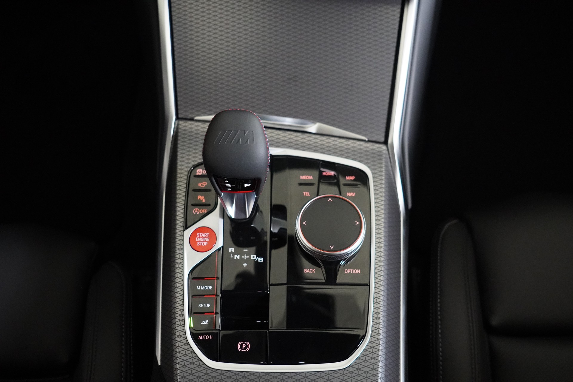 BMW M3 Touring xDrive Competition M-image-18