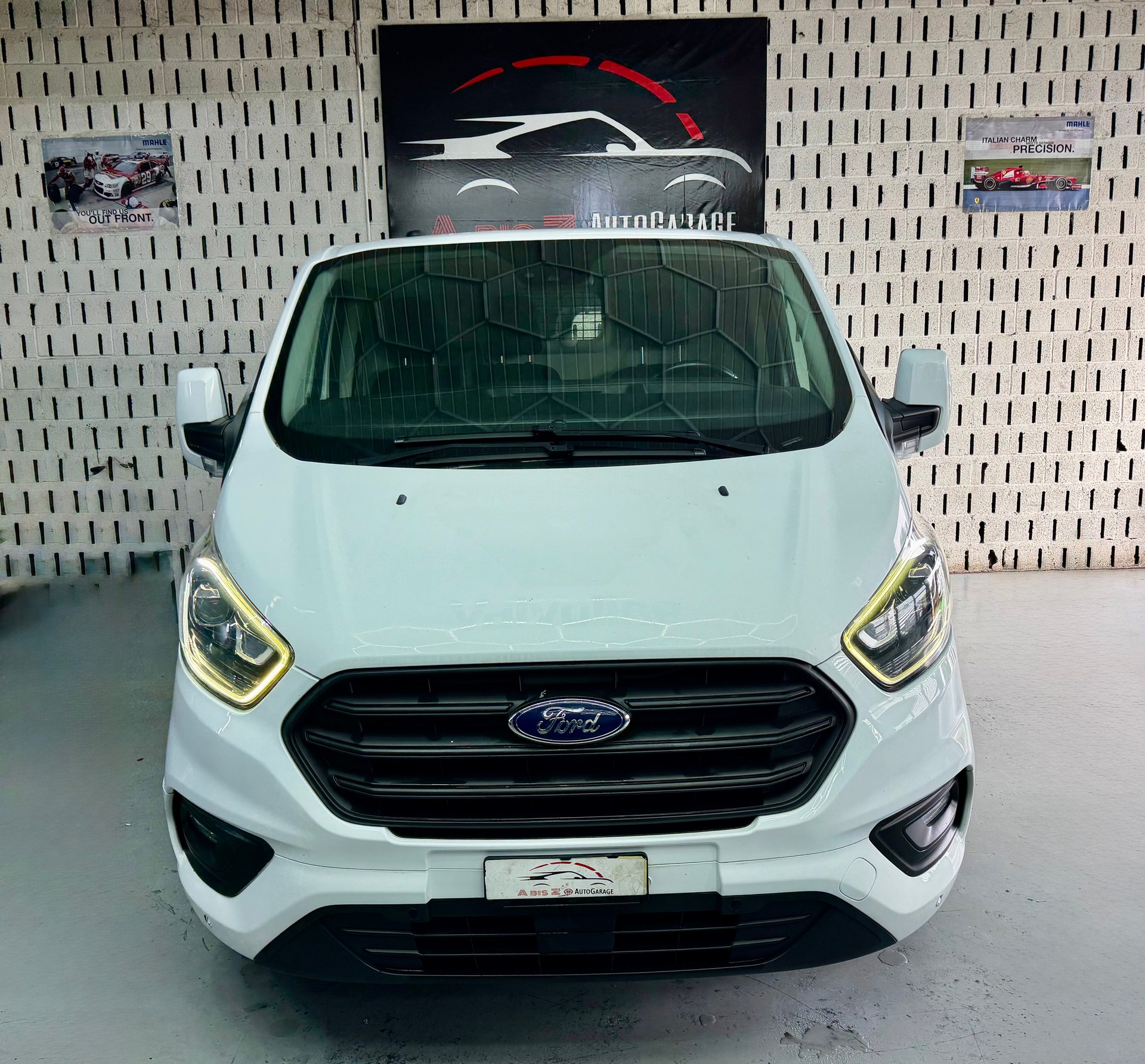 FORD Transit Custom Van 300 L1H1 Trend A-image-1