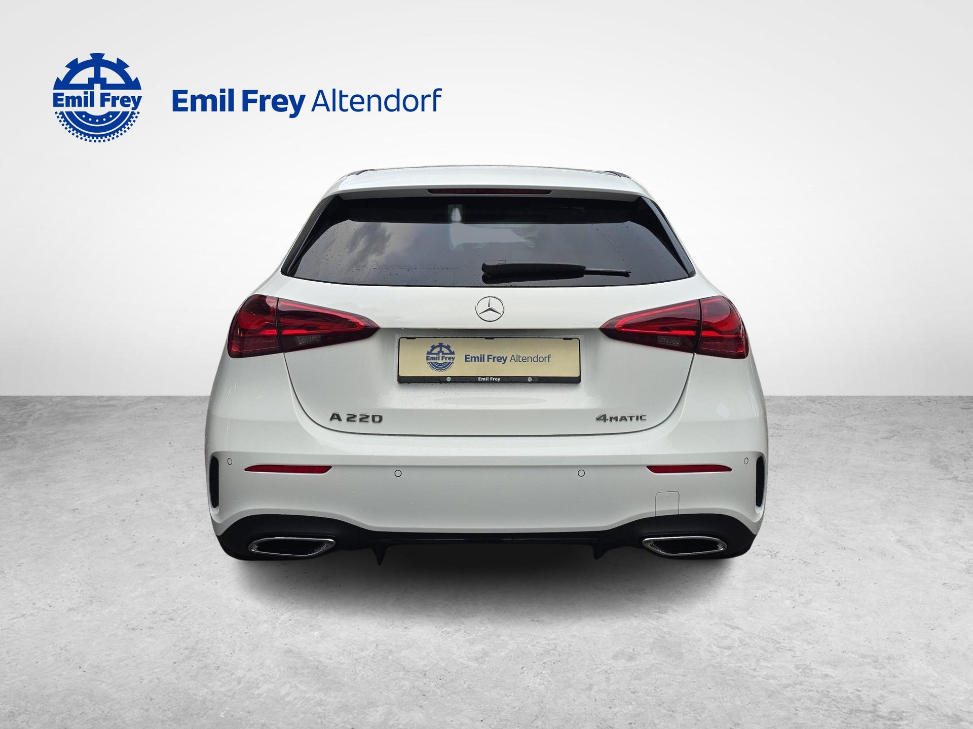MERCEDES-BENZ A 220 4MATIC AMG Line-image-3