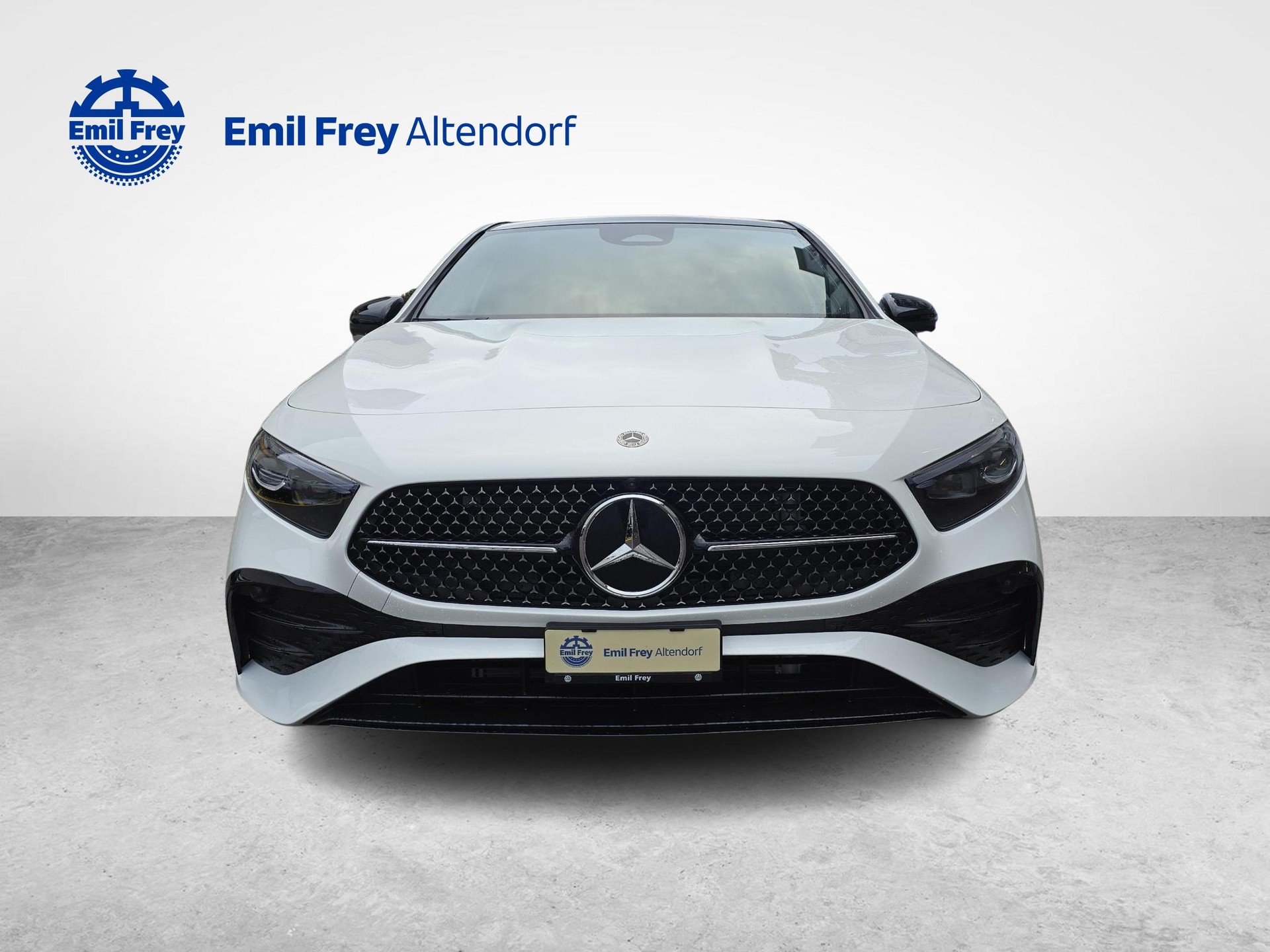 MERCEDES-BENZ A 220 4MATIC AMG Line-image-7
