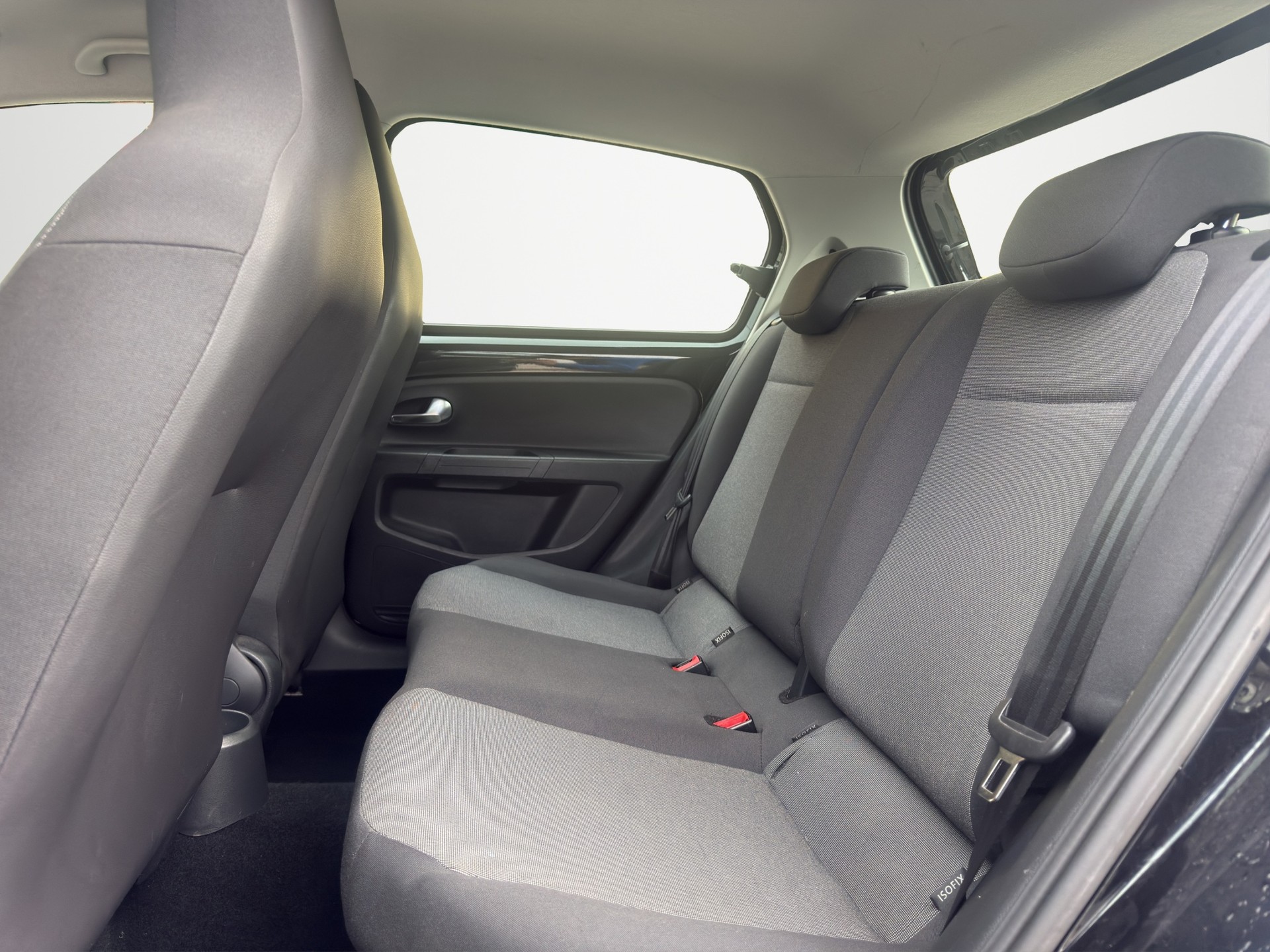 VW Up 1.0-image-8