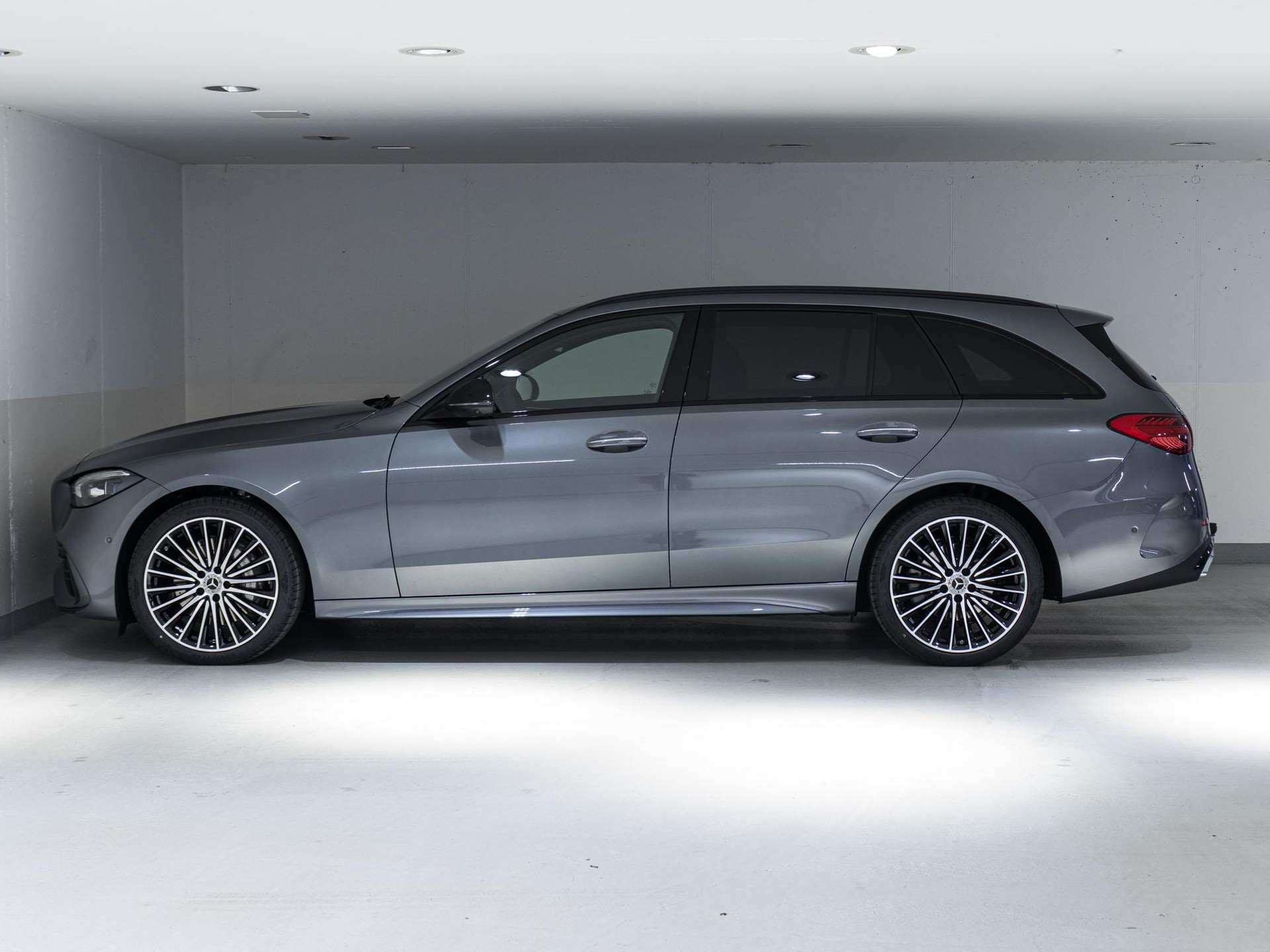 MERCEDES-BENZ C 220 d 4MATIC T-Modell Swiss Star-image-4
